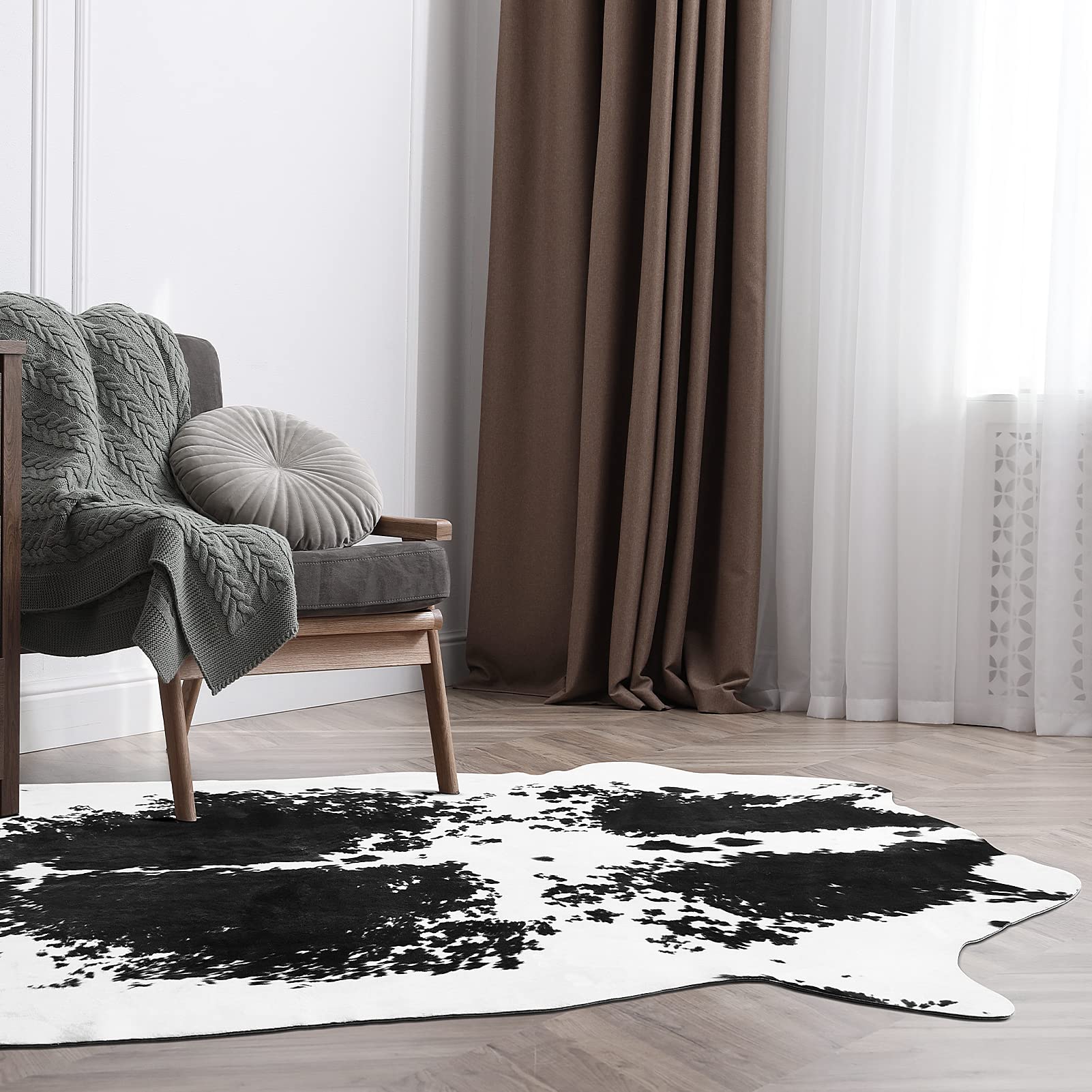 Premium Cowhide Rug, Large Cow Hide Rug for Living Room, 5.2 ft x 6.2 ft Cow Print Rugs, Faux Fur Animal Cow Hide Carpet for Bedroom Dining-Table Western Decor, Black and White