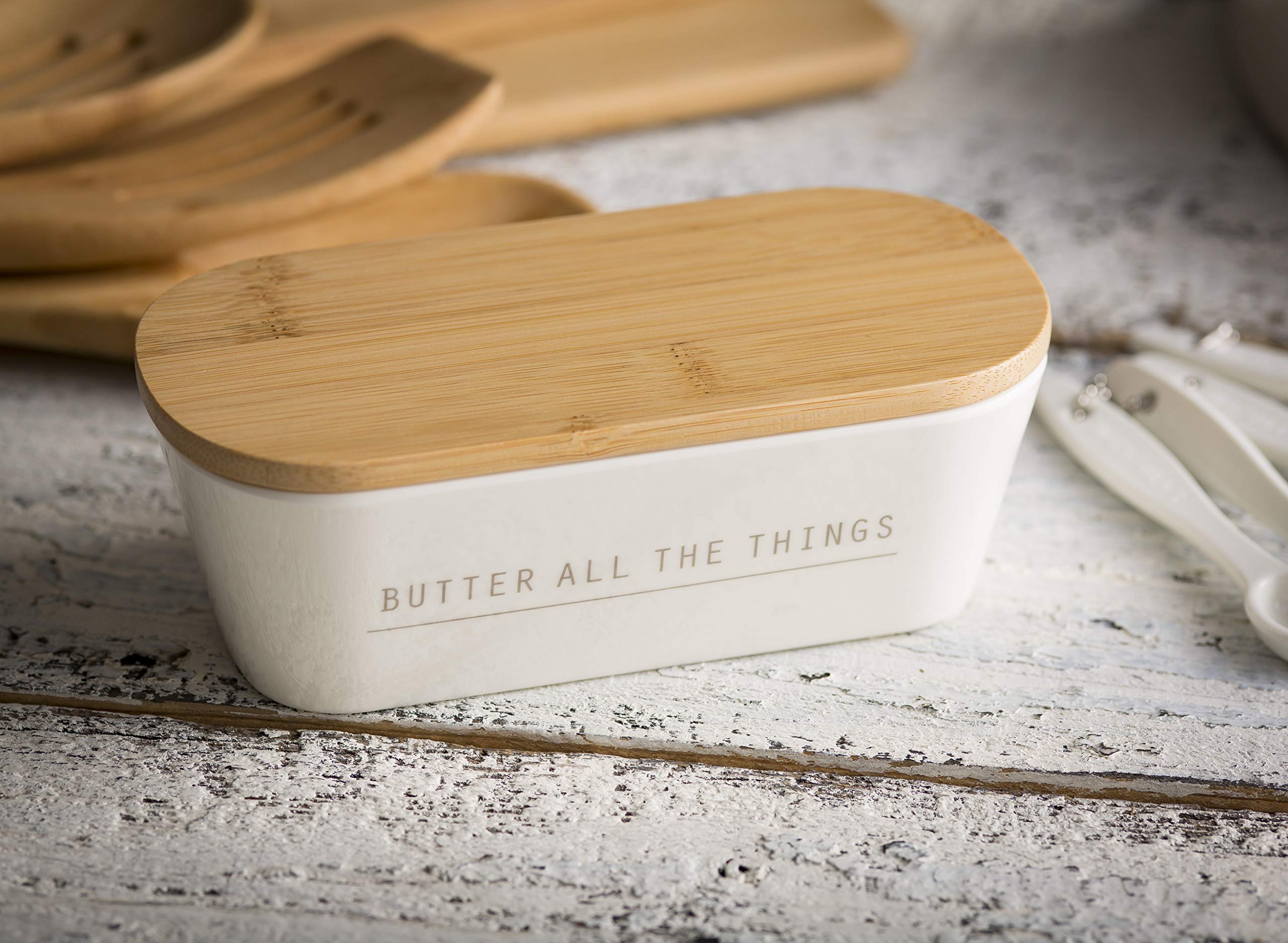 Tablecraft Butter Dish with Lid, 7.75 x 3.25 x 2.5, Melamine
