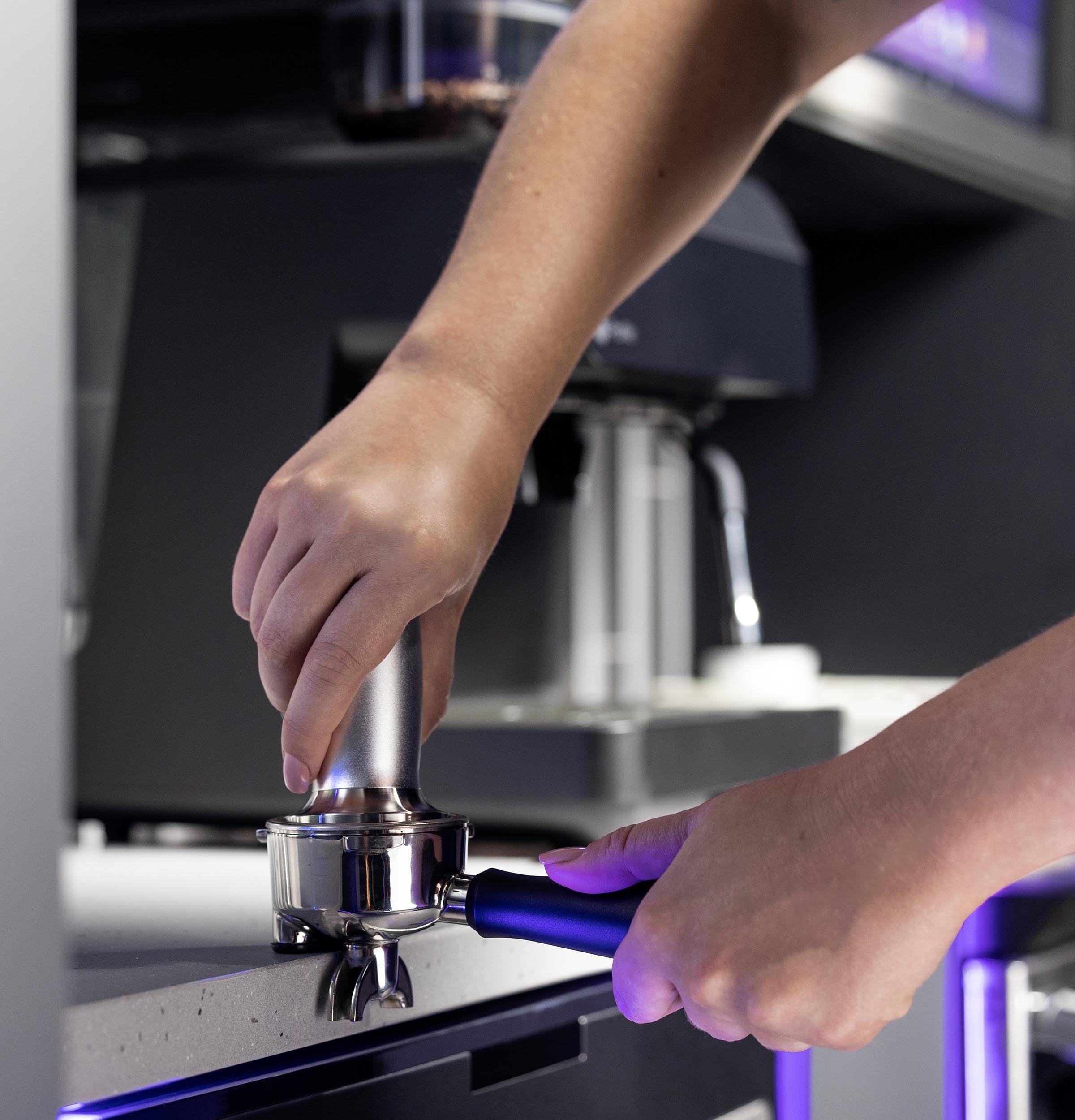 Profile GE Semi Automatic Espresso Machine + Steam Frother | Italian-Made 15 Bar Pump for Balanced Extraction | 15 Adjustable Grind Size Levels | WiFi Connected for Drink Customization | Black