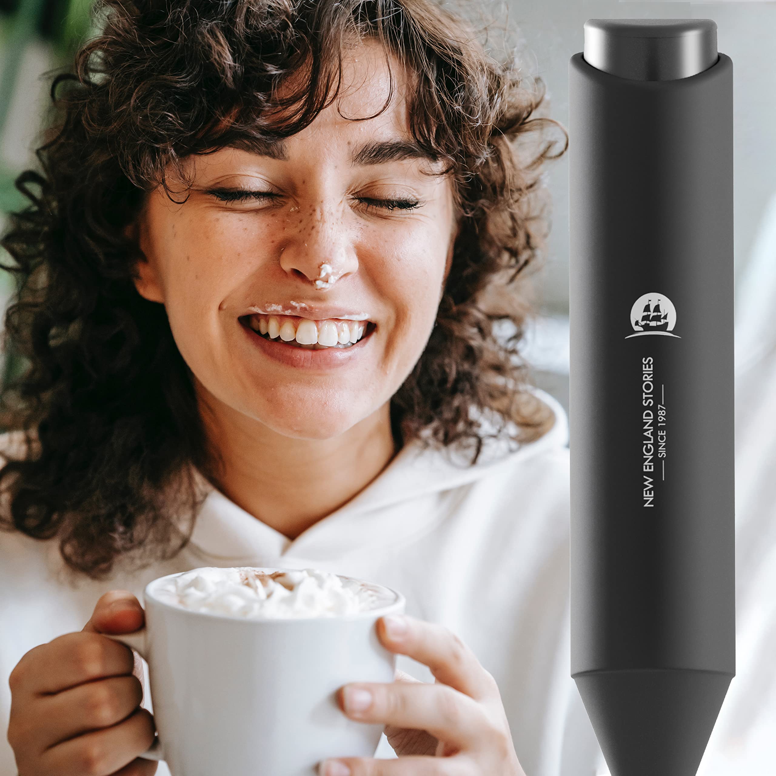 Powerful Milk Frother Wand - Mini Handheld Milk Frother with Stainless Steel Whisk - Battery-Powered Drink Mixer for Coffee, Lattes, Cappuccinos, Matcha - Coffee Enthusiasts Gift - Black