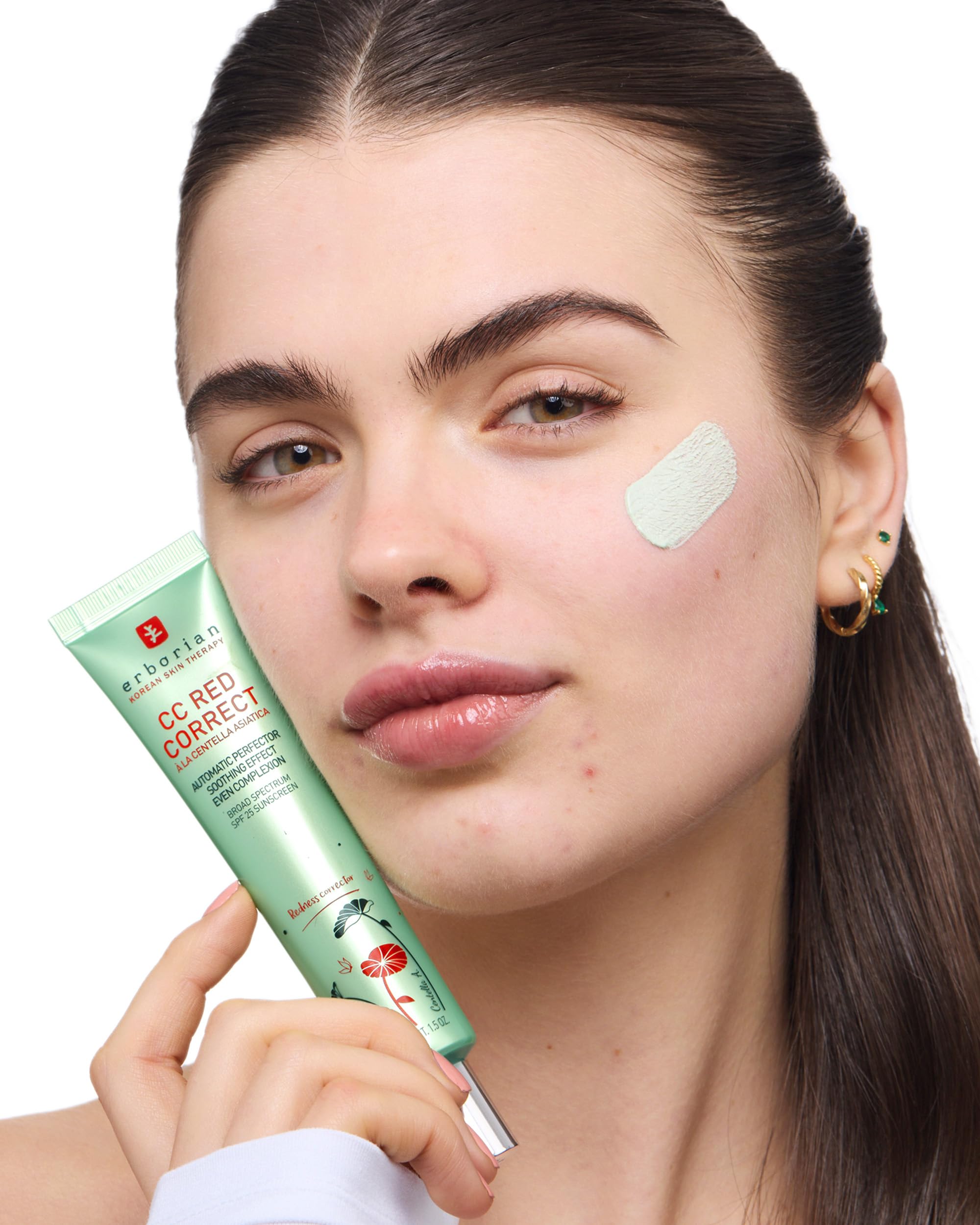 CC Red Correct – Skincare-First Green Color Corrector with Centella Asiatica, Illuminating Green Color Corrector with Redness Coverage and SPF 25 - Soothes & Hydrates - Cica, Korean Skincare - 0.5 Oz