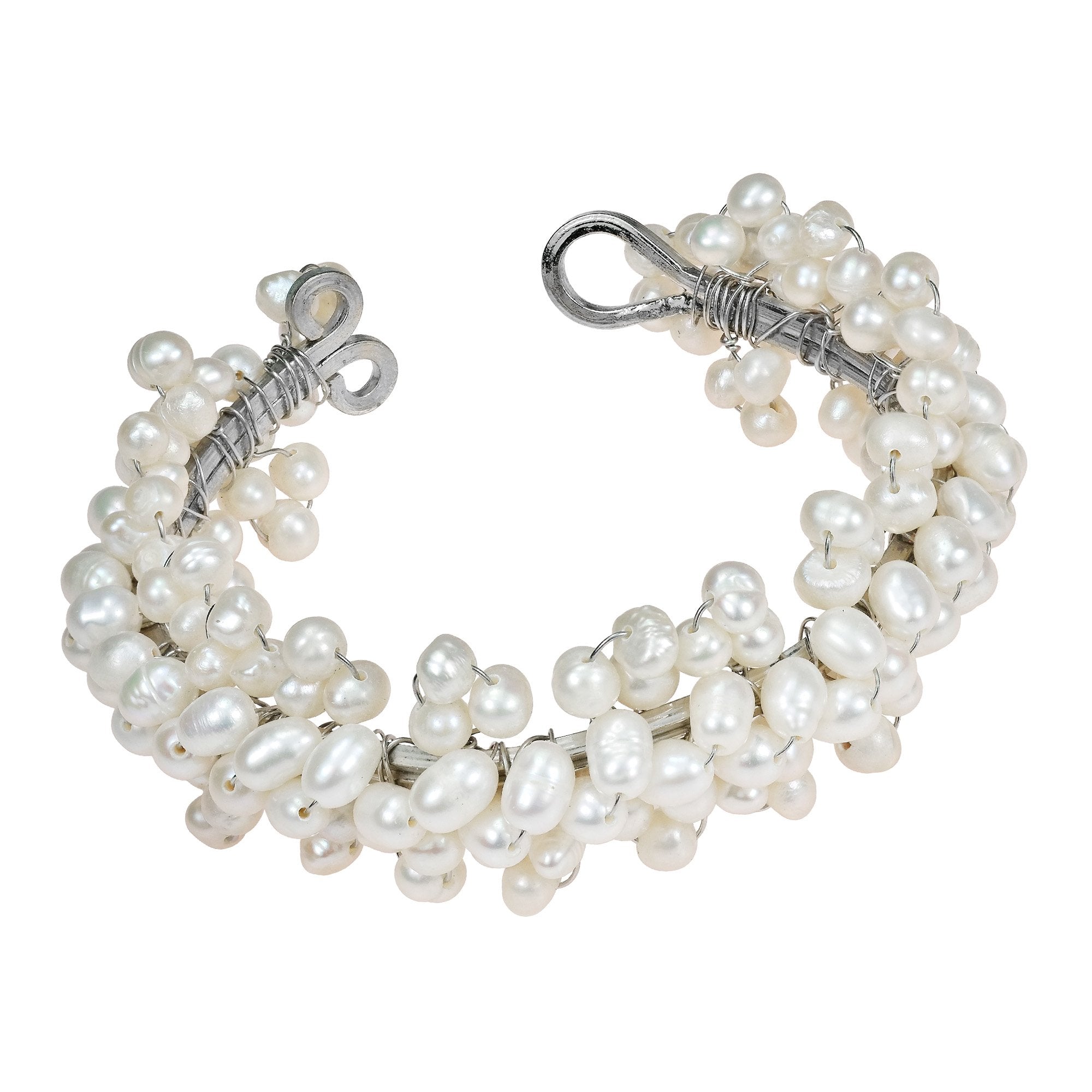 AeraVida Luxury Adjustable Cultured Freshwater Pearls Cluster Beach Chic Bracelet | Elegant Summer Trendy Accessory | 25mm