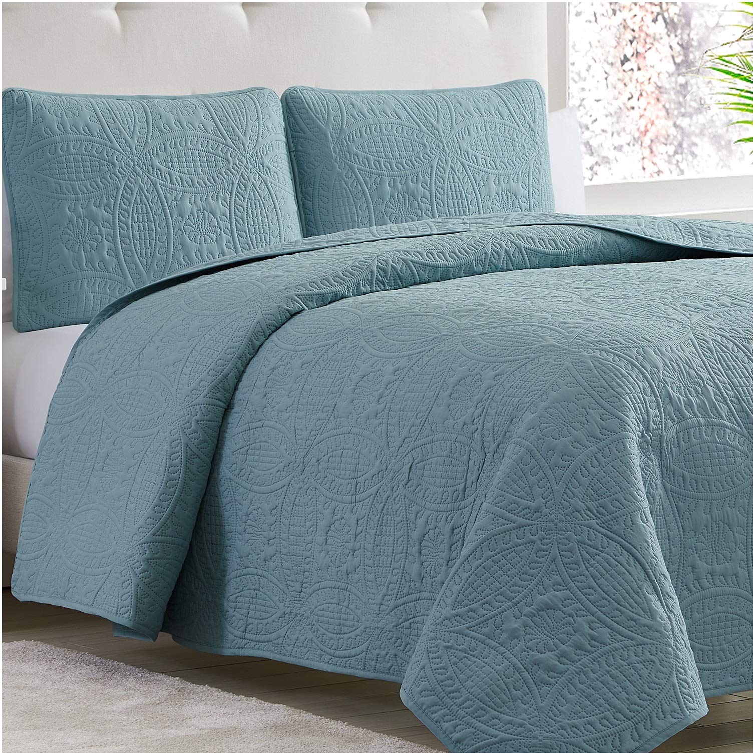 Mellanni Bedspread Coverlet Set + 6PC Sheets Set Bundle&Save - Iconic Collection Bedding - Bundle Includes: 3 Piece Oversized Quilt Set and 6 Piece Bed Sheet Set (King, Spa Blue/Ivory)