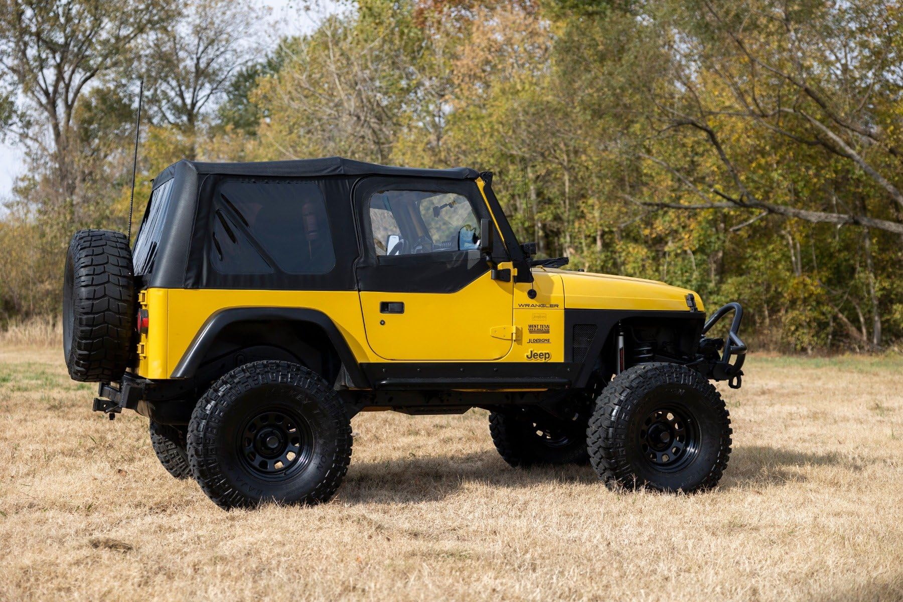 Rough Country Daytona Steel Wheel Black (16x8 / 8x6.5 / 8x165.1) -RC51-6881 Painted and Center Cap is Not Included (16 x 8. inches /8 x 6 inches, 0 inches Offset)