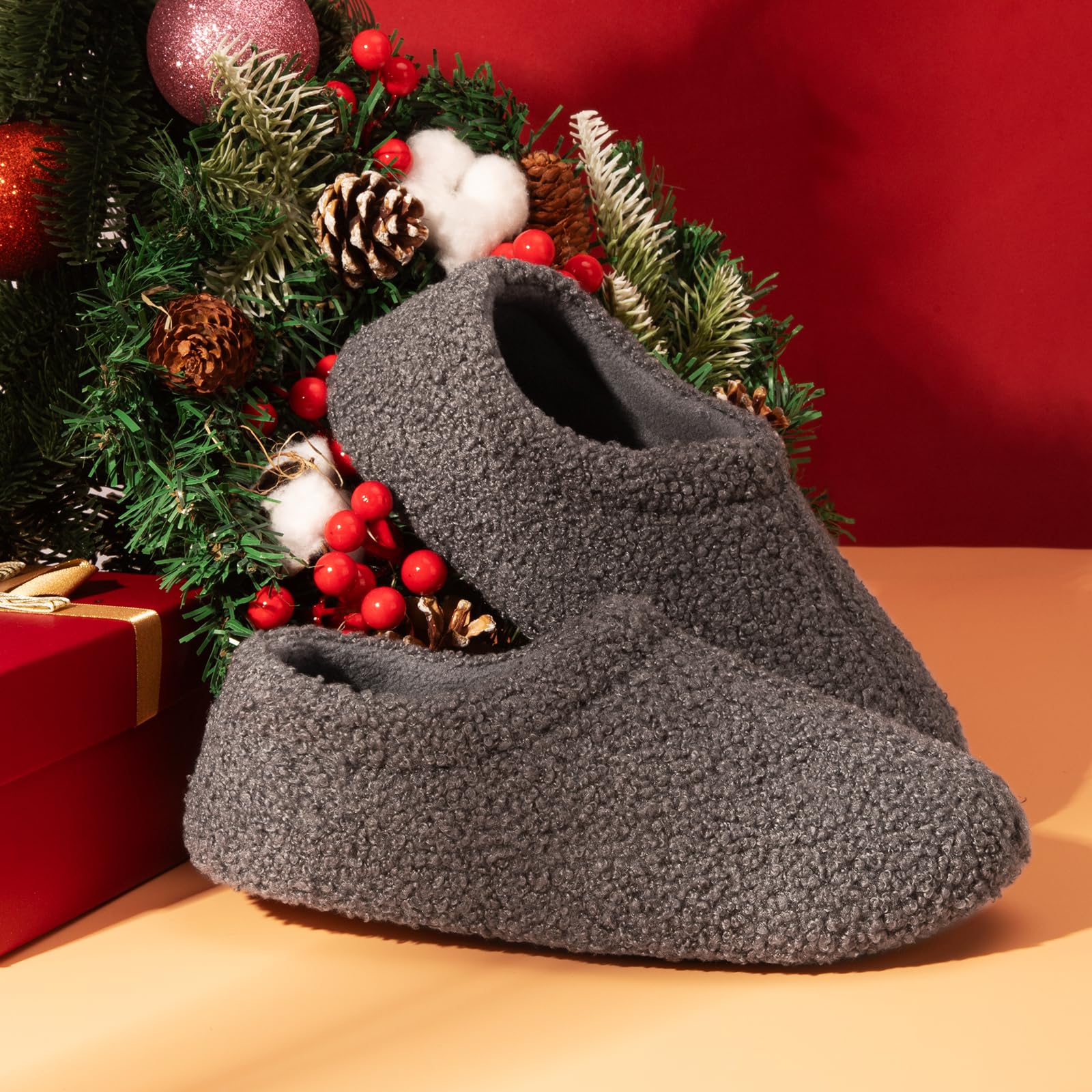 Homitem Slippers for Women Indoor Fuzzy Womens Mens Slippers Bedroom House Shoes with Memory Foam Curly Fleece for Indoor Outdoor (Size 9-10, Grey