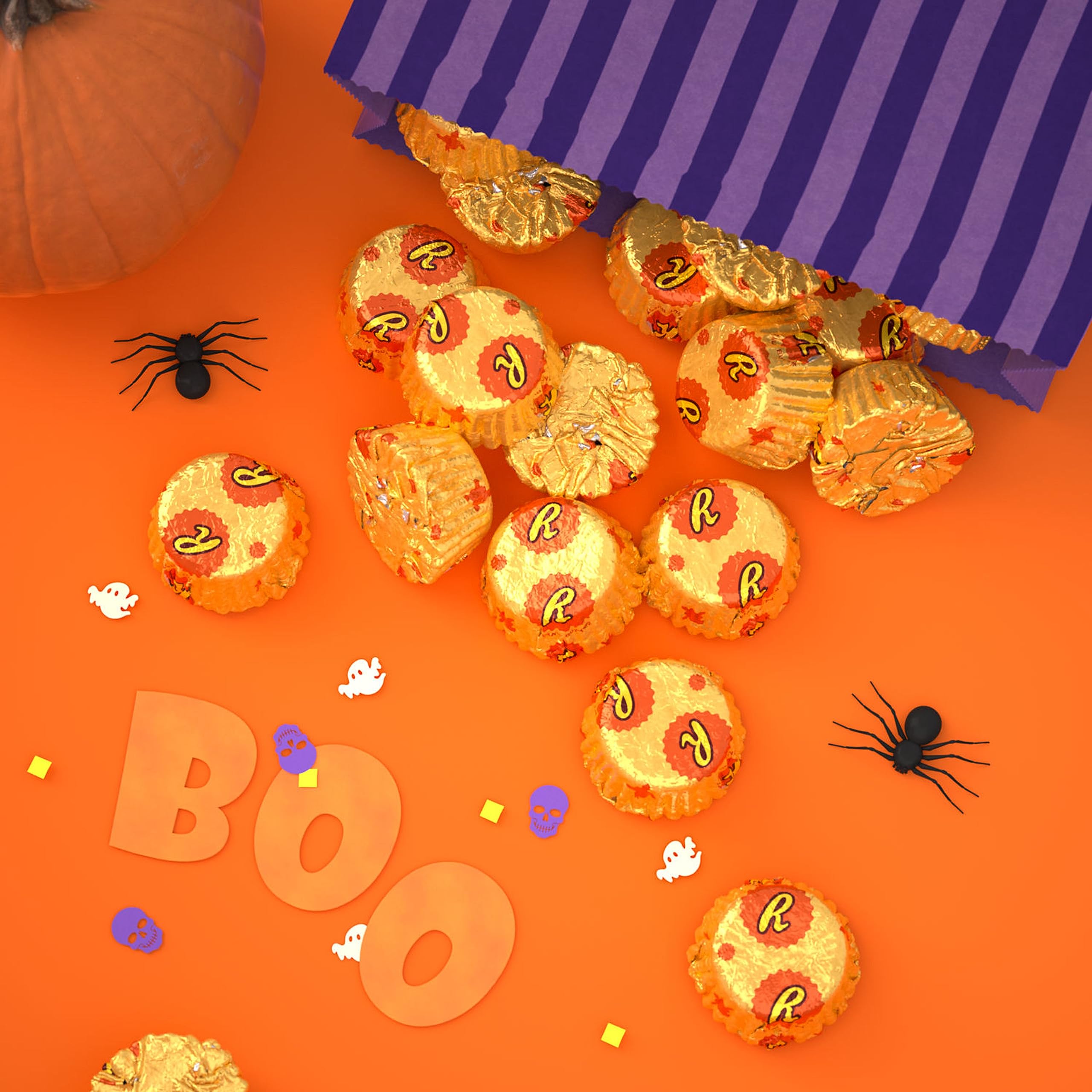 REESE'S Miniatures Milk Chocolate Peanut Butter Cups, Candy Party Pack, 35.6 oz