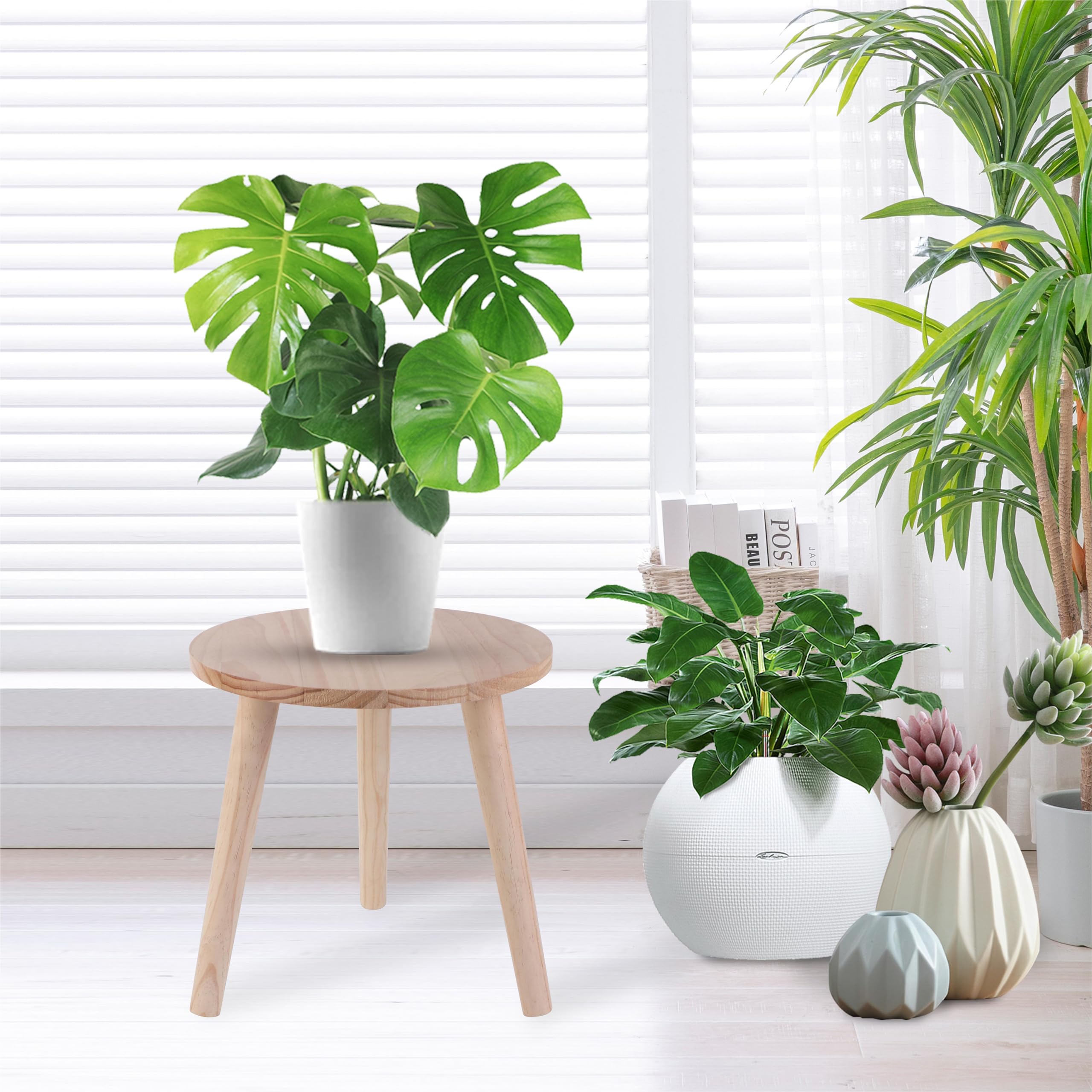 Round Plant Stand Natural Wood Color style,The wood plant stand adds a touch of nature to your home.