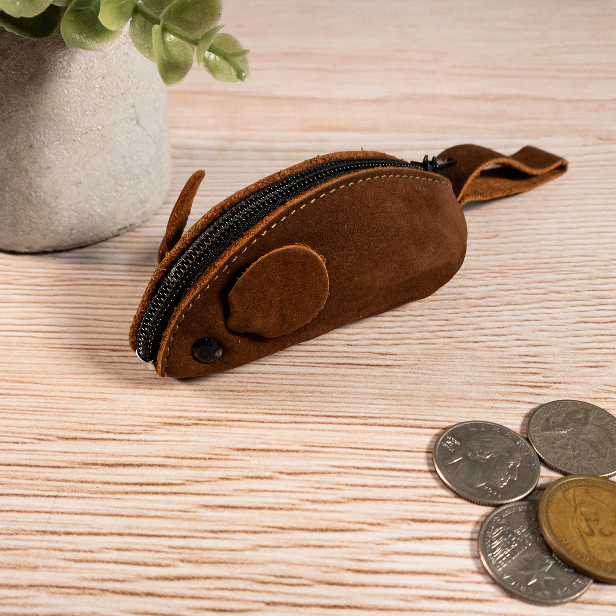 Hide & Drink, Mouse-Shaped Coin Pouch, Change Pouch, Pocket Case for Coins, Travel Accessory, Full Grain Leather, Handmade, Swayze Suede