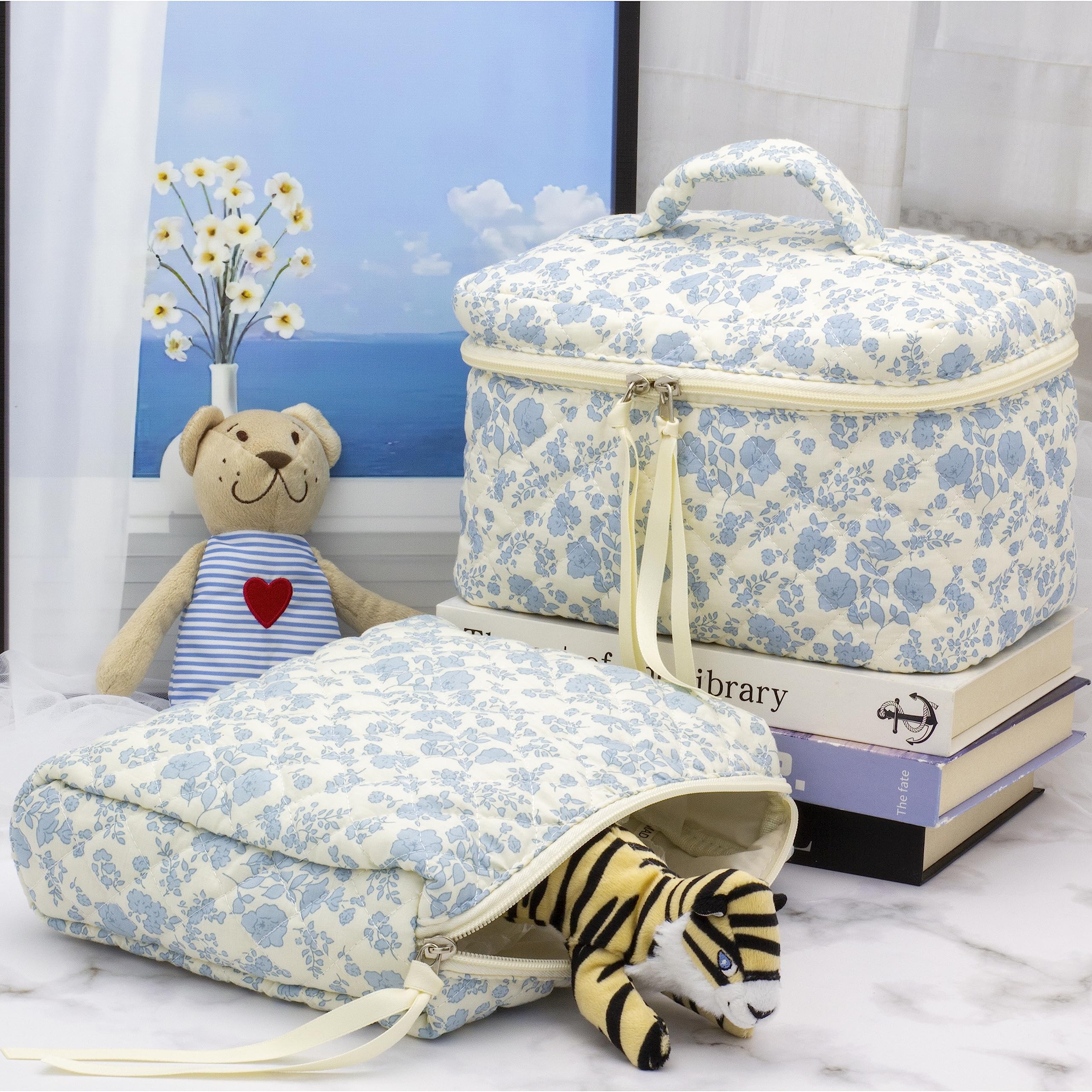 PAZIMIIK Cotton Makeup Bag for Women Large Quilted Travel Cosmetic Pouch Girls' Make Up Organizer,Little Flower Blue