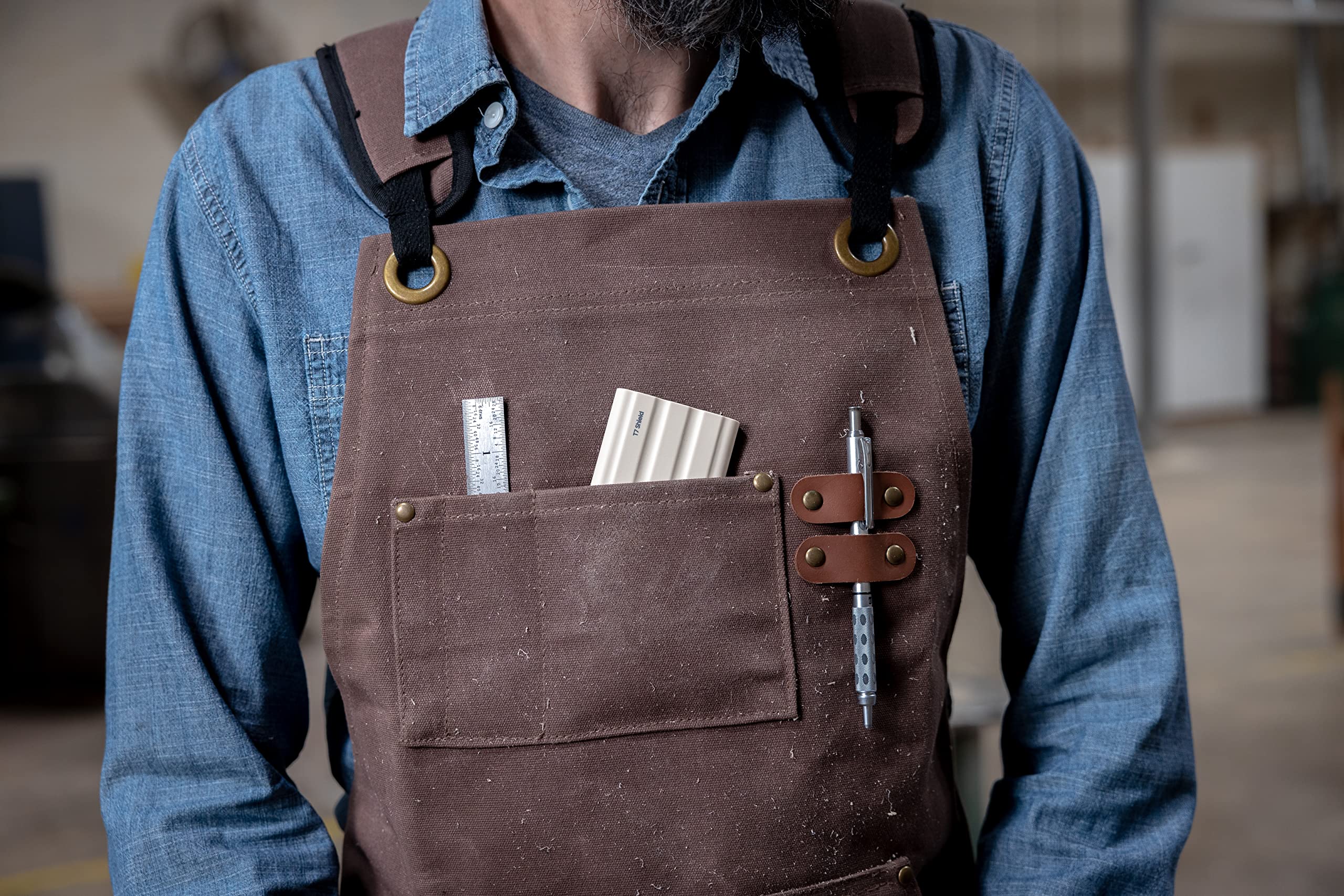 SAMSUNG T7 Shield 2TB, Portable SSD, up-to 1050MB/s, USB 3.2 Gen2, Rugged,IP65 Water & Dust Resistant, for Photographers, Content Creators and Gaming, Extenal Solid State Drive (MU-PE2T0S/AM), Black