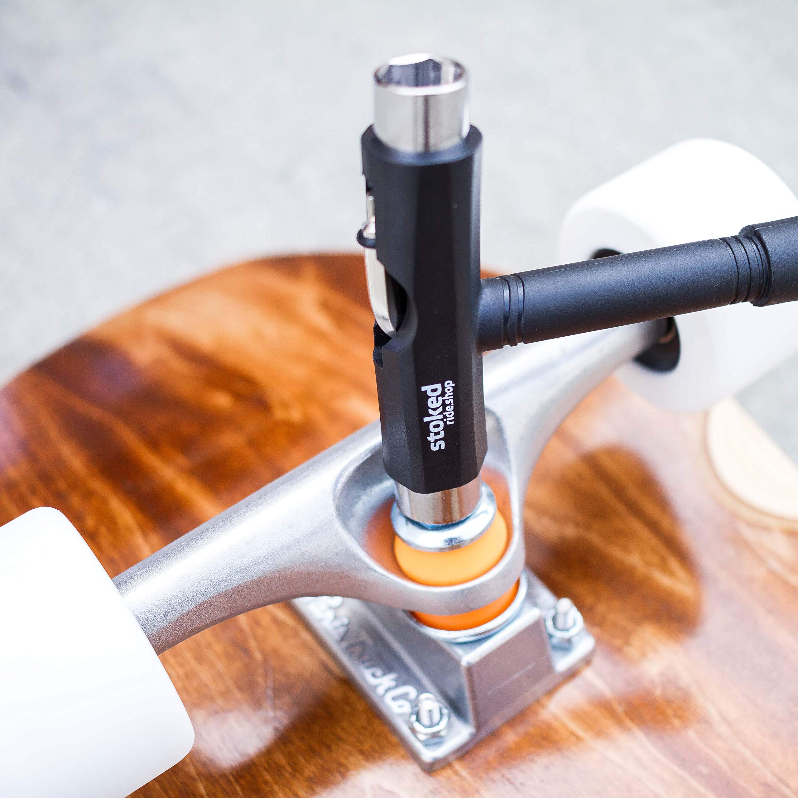 Bones Reds Bearings 8-Pack for [Skateboards, Longboards, Scooters, Spinners] (8-Pack W/Tool)