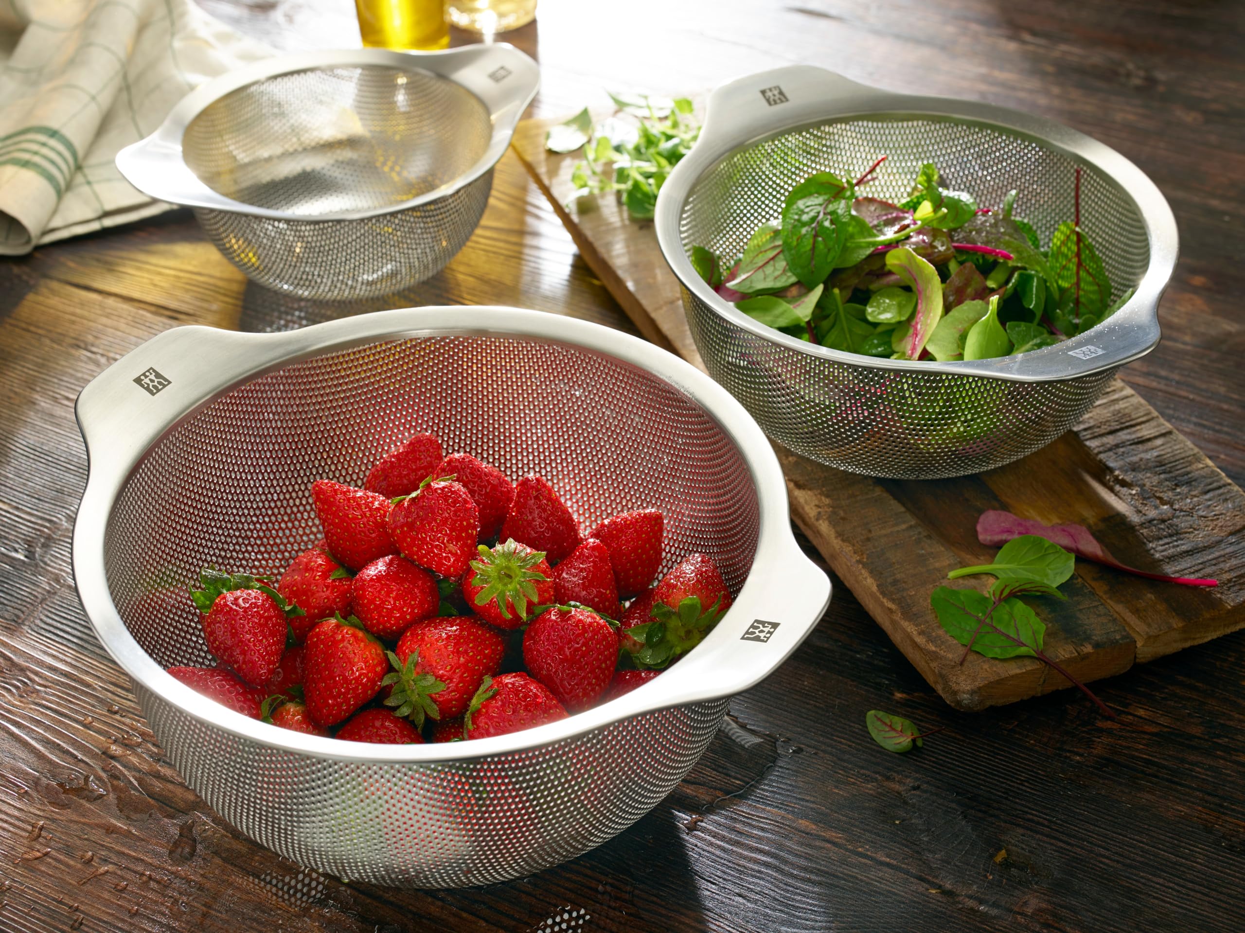 Zwilling - J.A Henckels Strainer