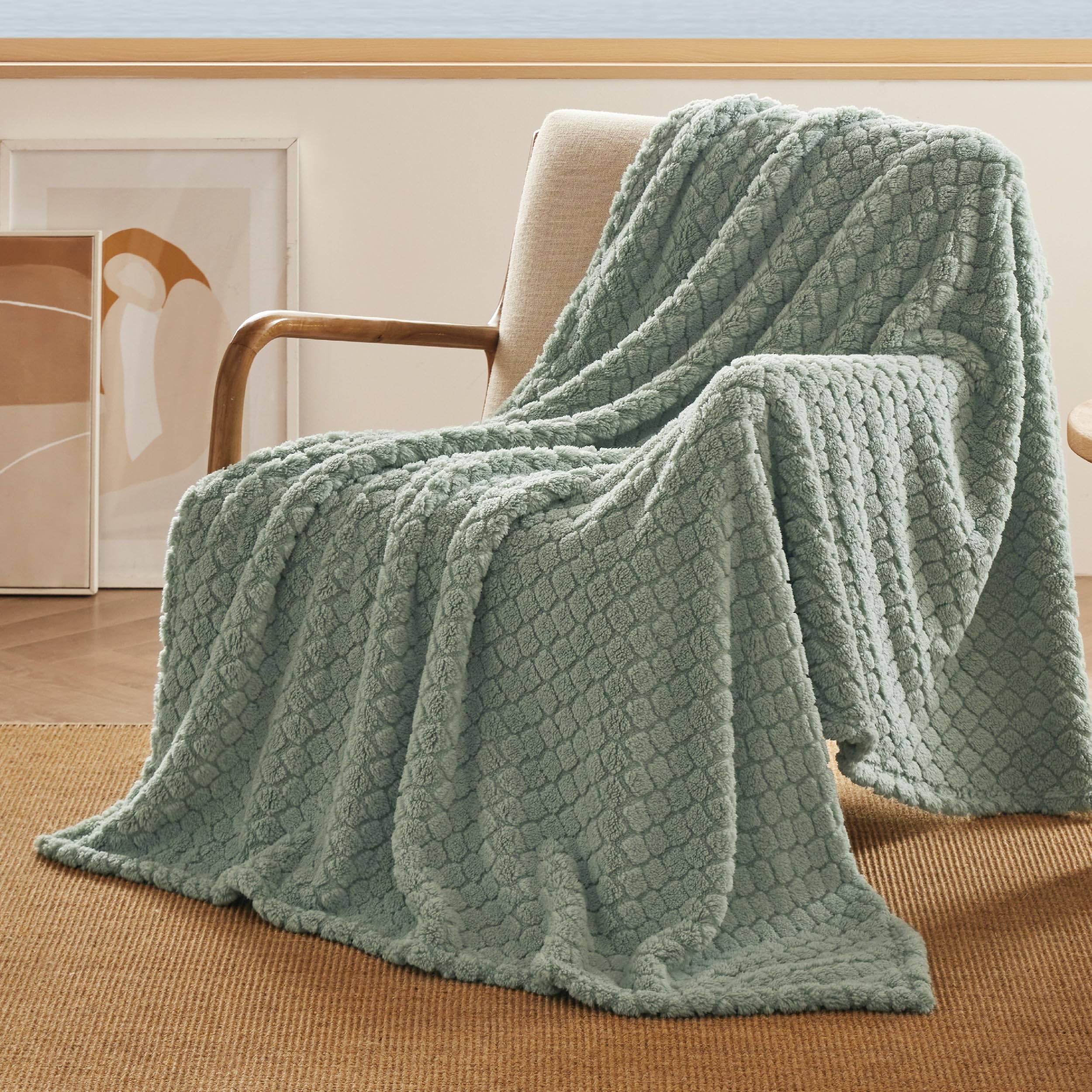Bedsure Sage Green Throw Blanket for Couch - Super Soft Cozy Blankets for Women, Cute Small Blanket for Girls, 50x60 Inches