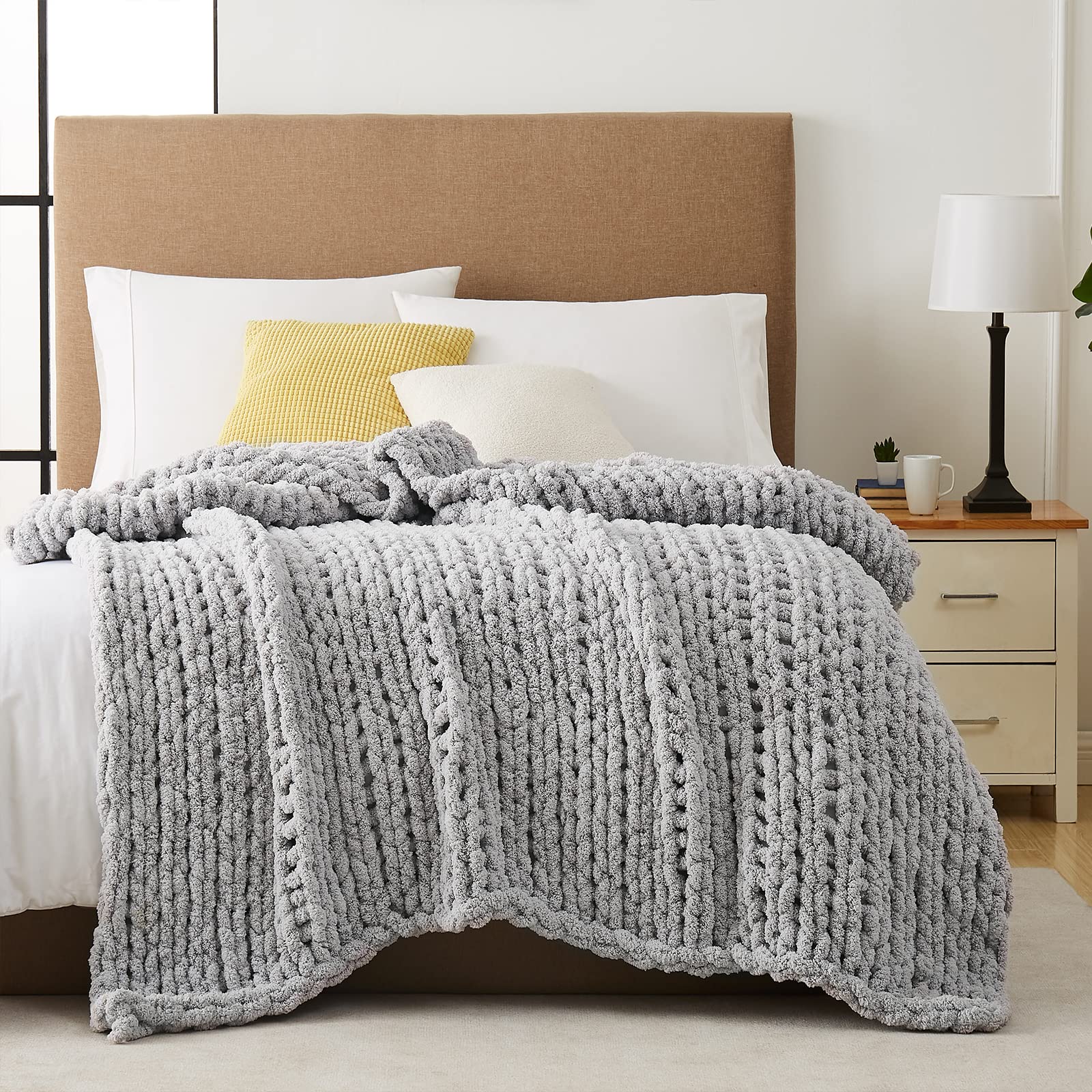 L'AGRATY Chunky Knit Blanket Throw: 72''x84'' Chenille Chunky Knitted Throw Blanket for Bed Couch - Handmade Thick Big Cable Knit Blanket - Large Chunky Crochet Rope Blanket for Home Decor(Grey)