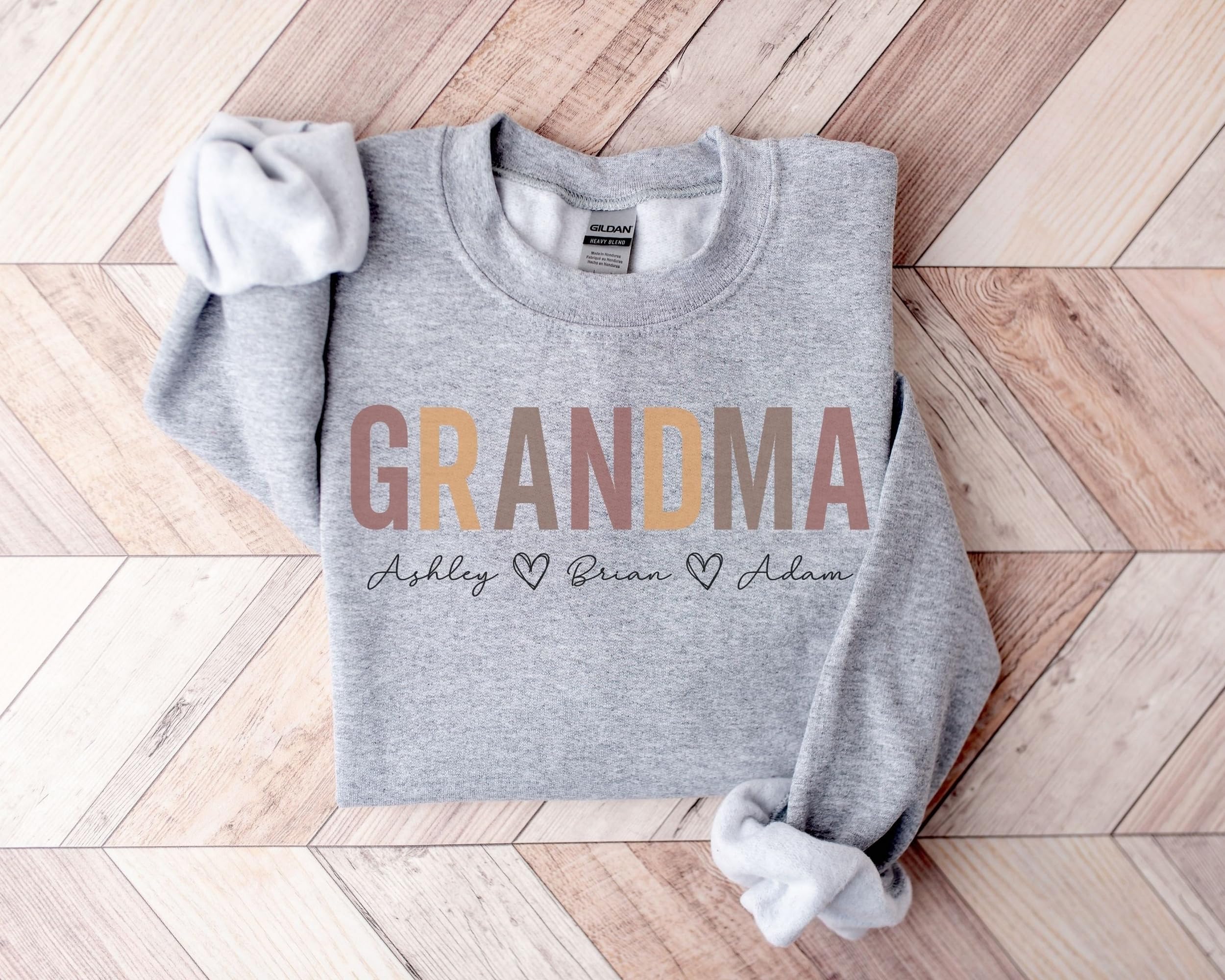 NAZENTI Personalized Grandma Sweatshirt,Custom Nickname with Kids Name, Mothers Day Shirt, Gift for Christmas Birthday (01 Grandma)