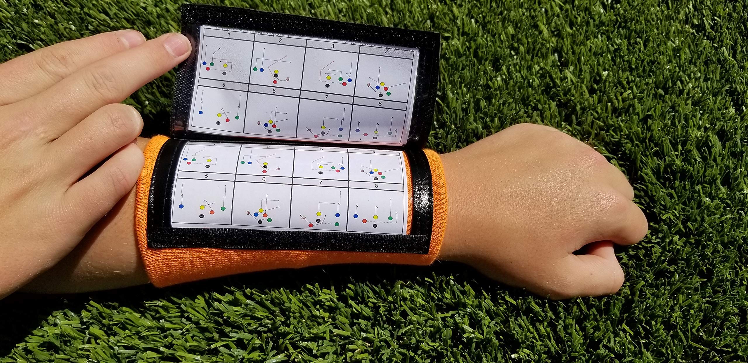WRISTBAND INTERACTIVE Y23 - Football Wristbands - Wrist Coach - QB Wristband - Football Play Wristbands - Playbook Wristband (Multicolored, 8 Pack)