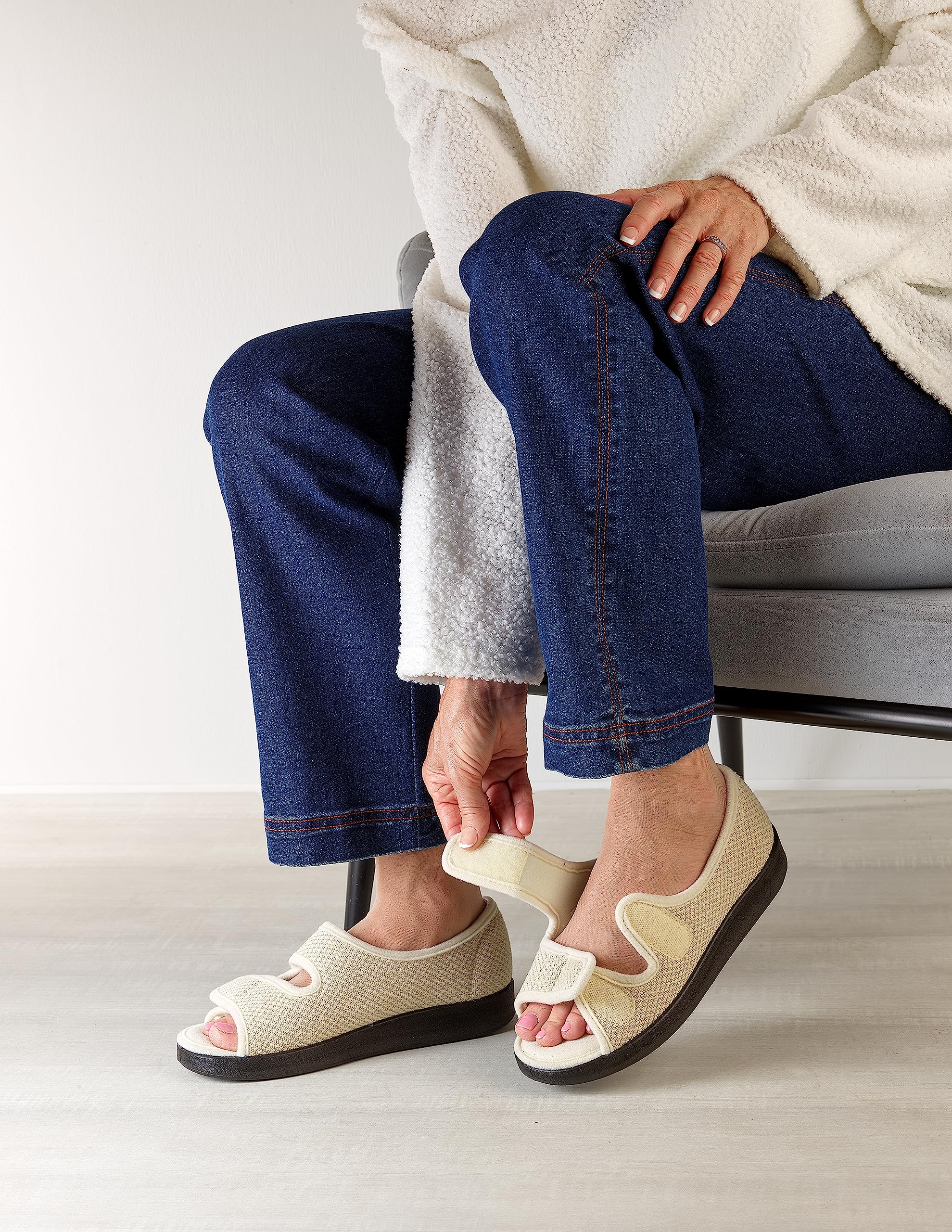 Silverts Womens Easy Closure Open Toed Sandals - Indoor & Outdoor Rose Petal/Black 10 B - Medium