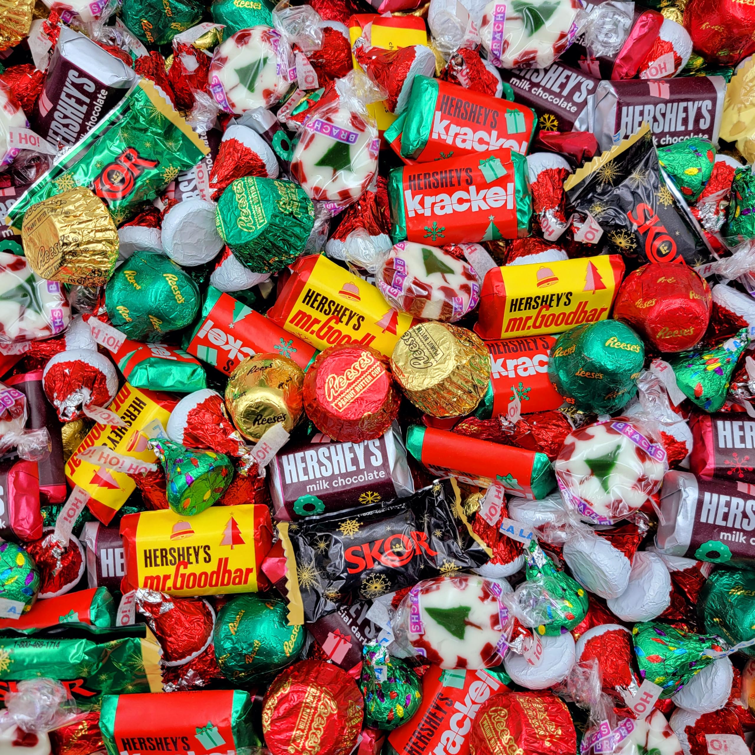 Christmas Assorted Chocolate Candy Variety Pack - 2lb Bulk Christmas Candy Individually Wrapped - Holiday Candy for Stocking Stuffers, Christmas Party Favors, and Holiday Gift Bags - 2 Pound Christmas Candy Bulk Pack