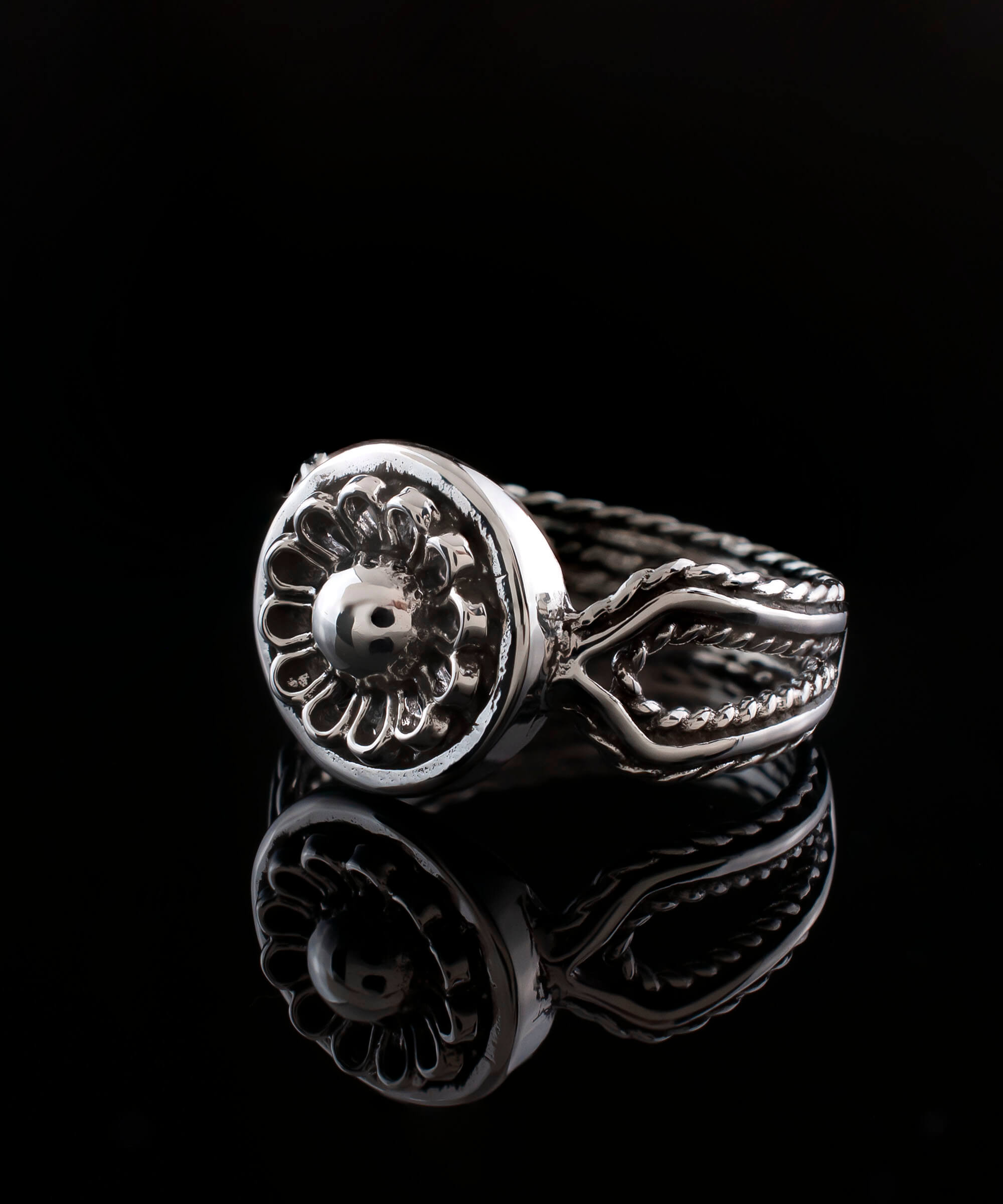 Sterling Silver Filigree Art Women Lace Dainty Cocktail Ring