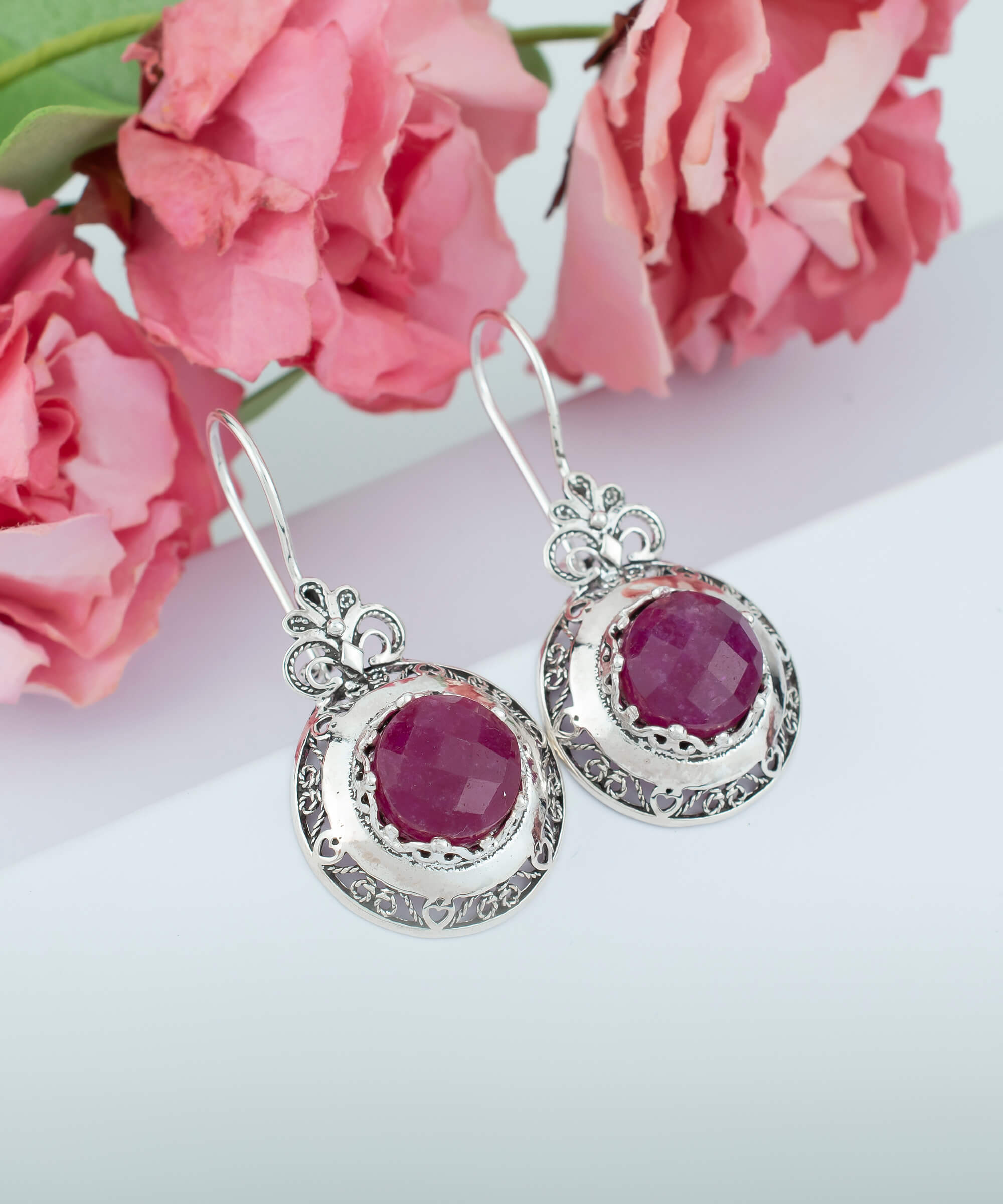 Filigree Art Ruby Corundum Gemstone Floral Design Women Silver Drop