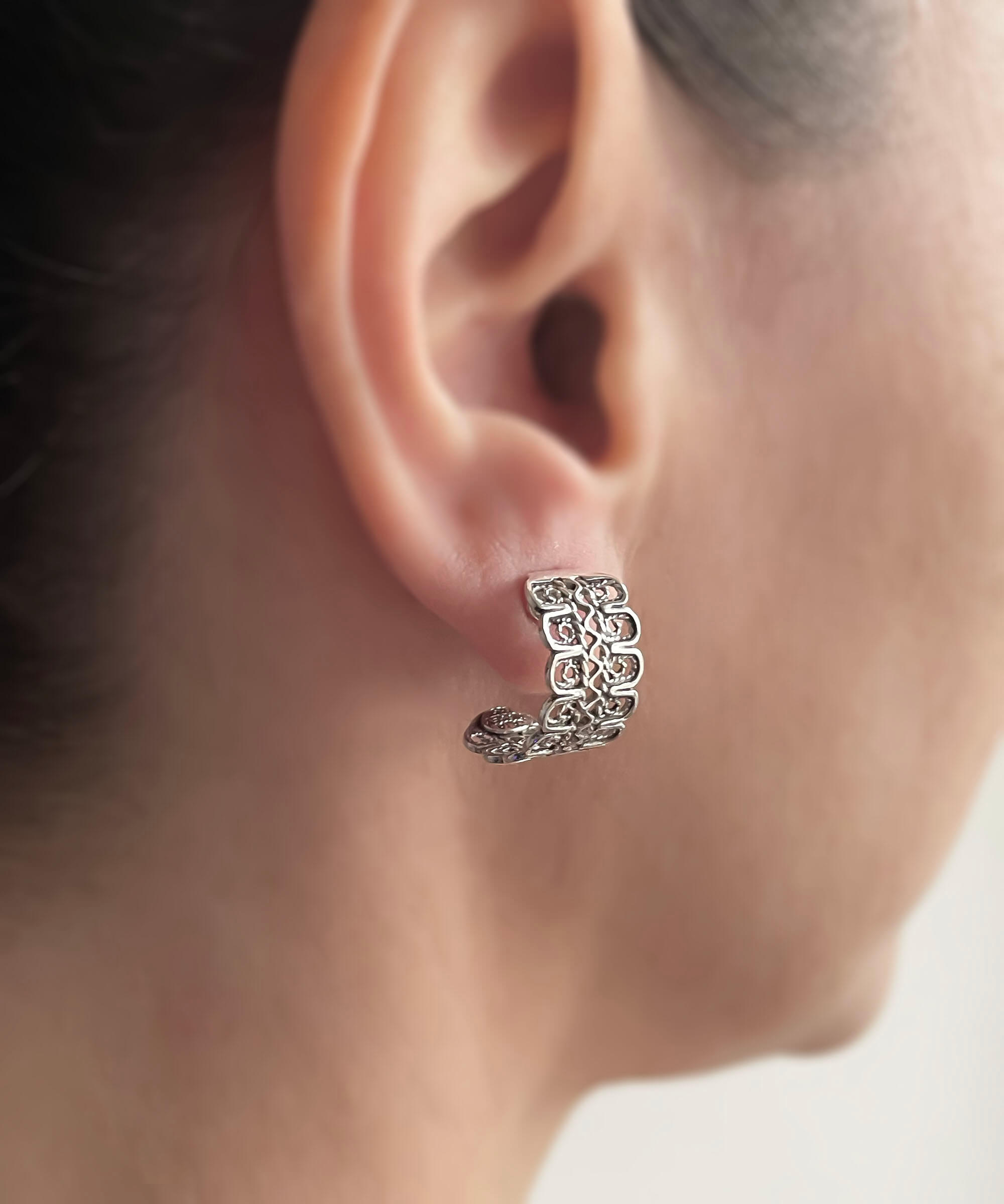 Sterling Silver Filigree Round Design C-Hoop Stud Earrings for Women