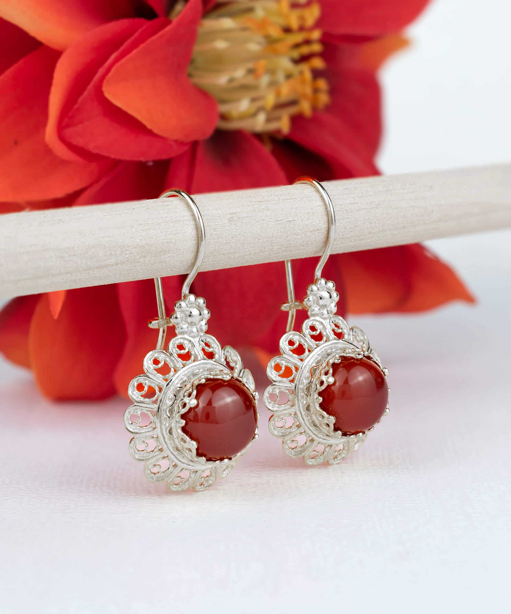 Filigree Art Flower Design Carnelian Gemstone Women Silver Drop