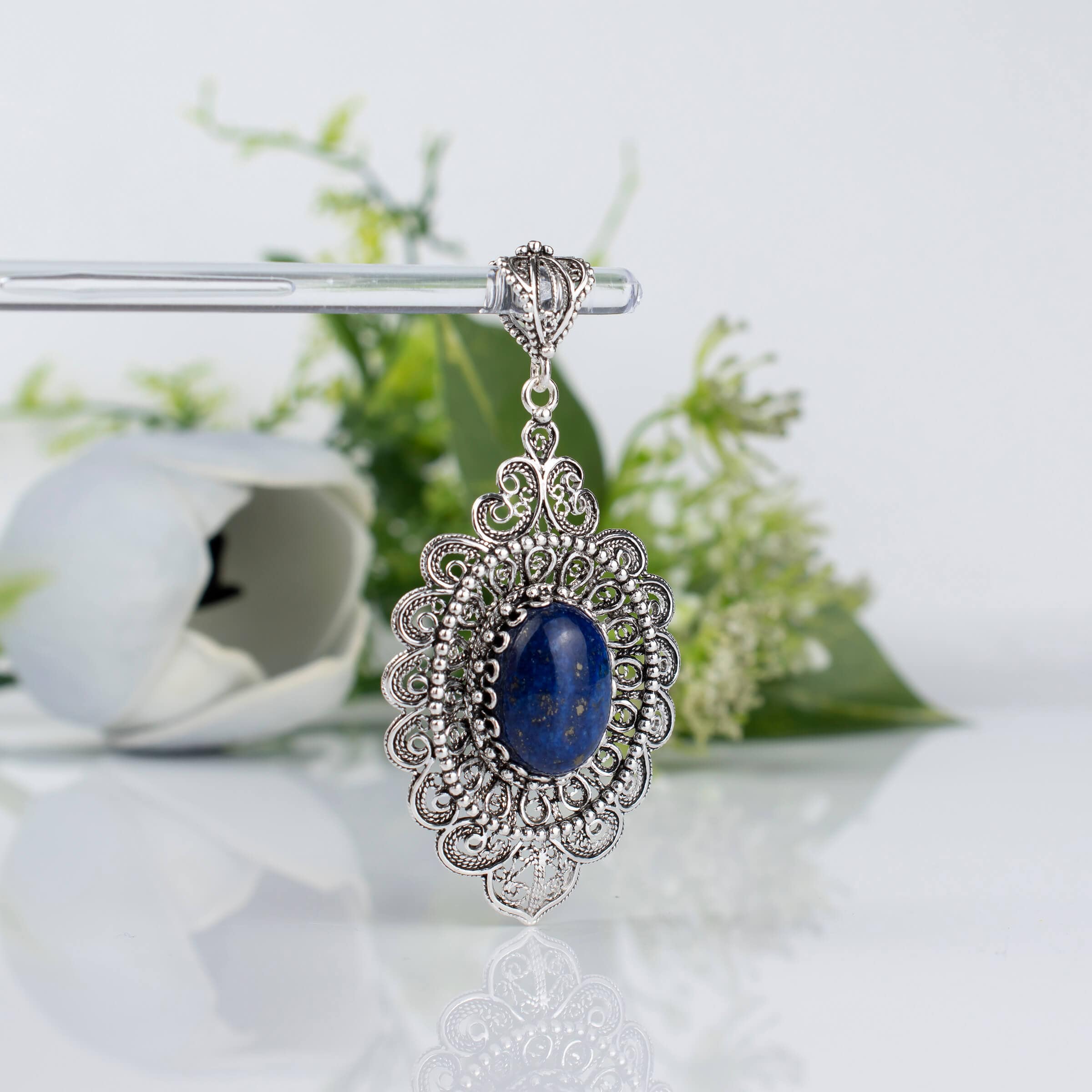 Filigree Art Lapis Lazuli Gemstone Floral Figured Women Silver Oval