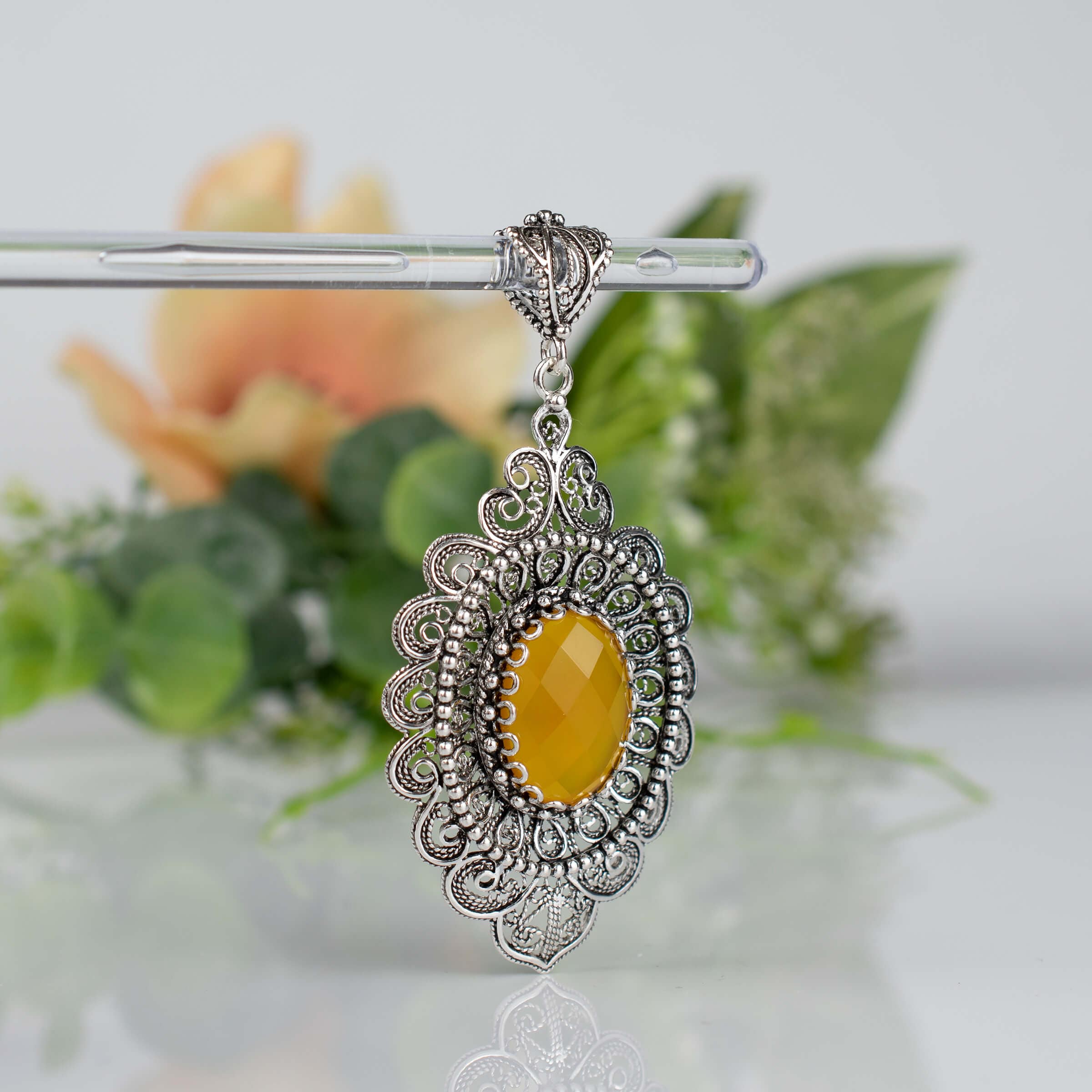 Filigree Art Yellow Agate Gemstone Floral Figured Women Silver Oval