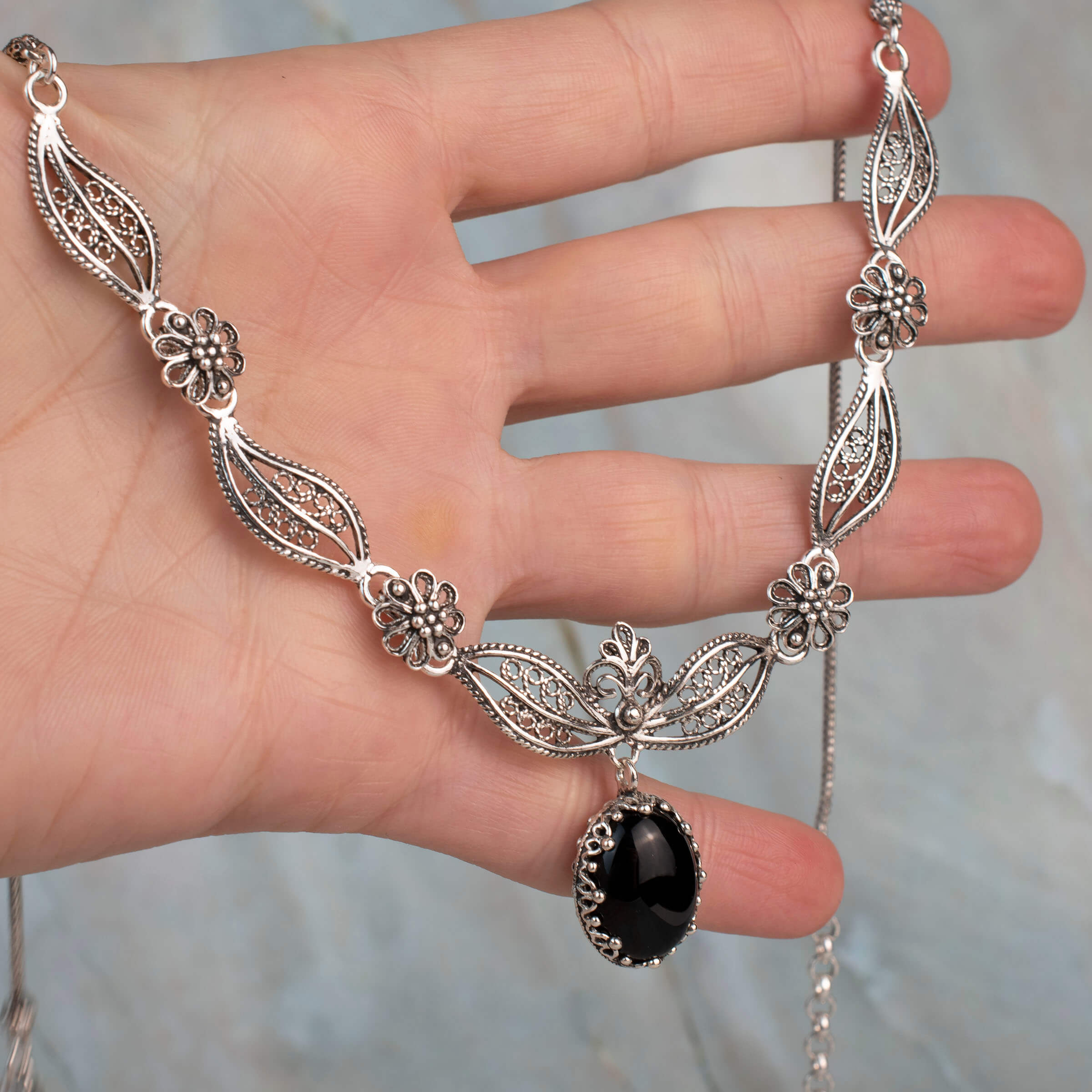 Filigree Art Black Onyx Gemstone Women Silver Y Necklace