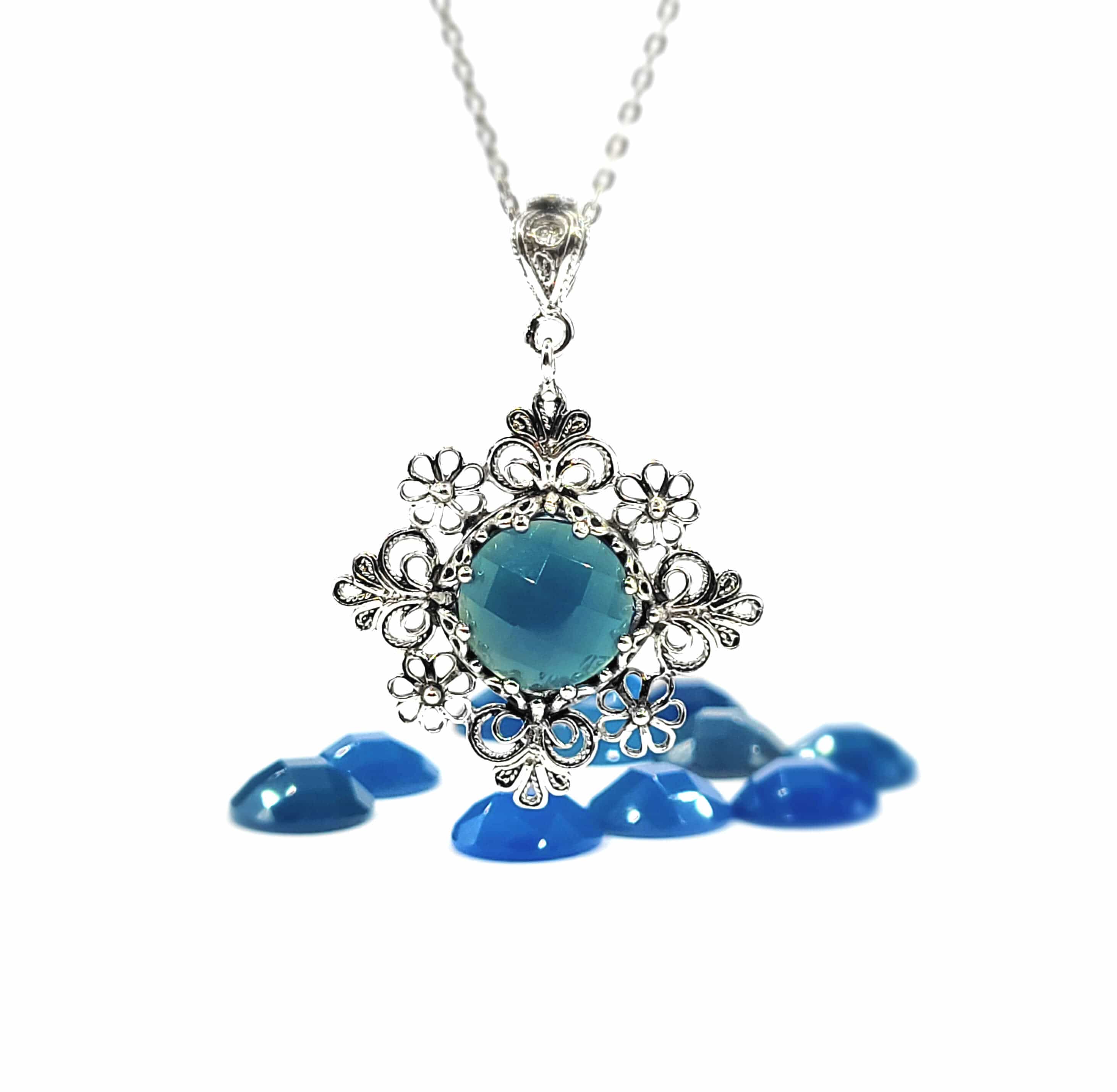 Filigree Art Blue Agate Gemstone Daisy Design Women Silver Pendant