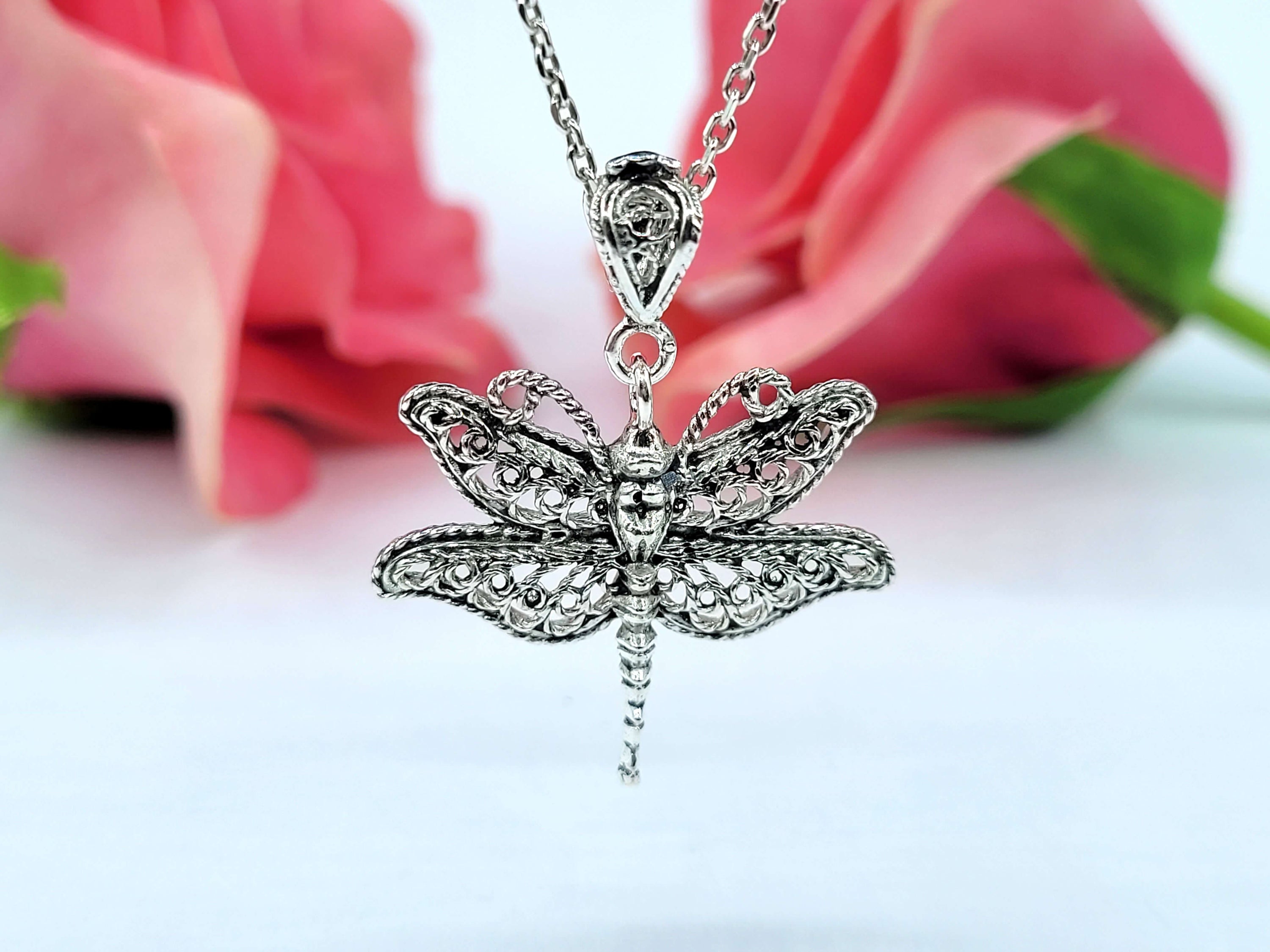 Filigree Art Dragonfly Design Women Silver Pendant Necklace