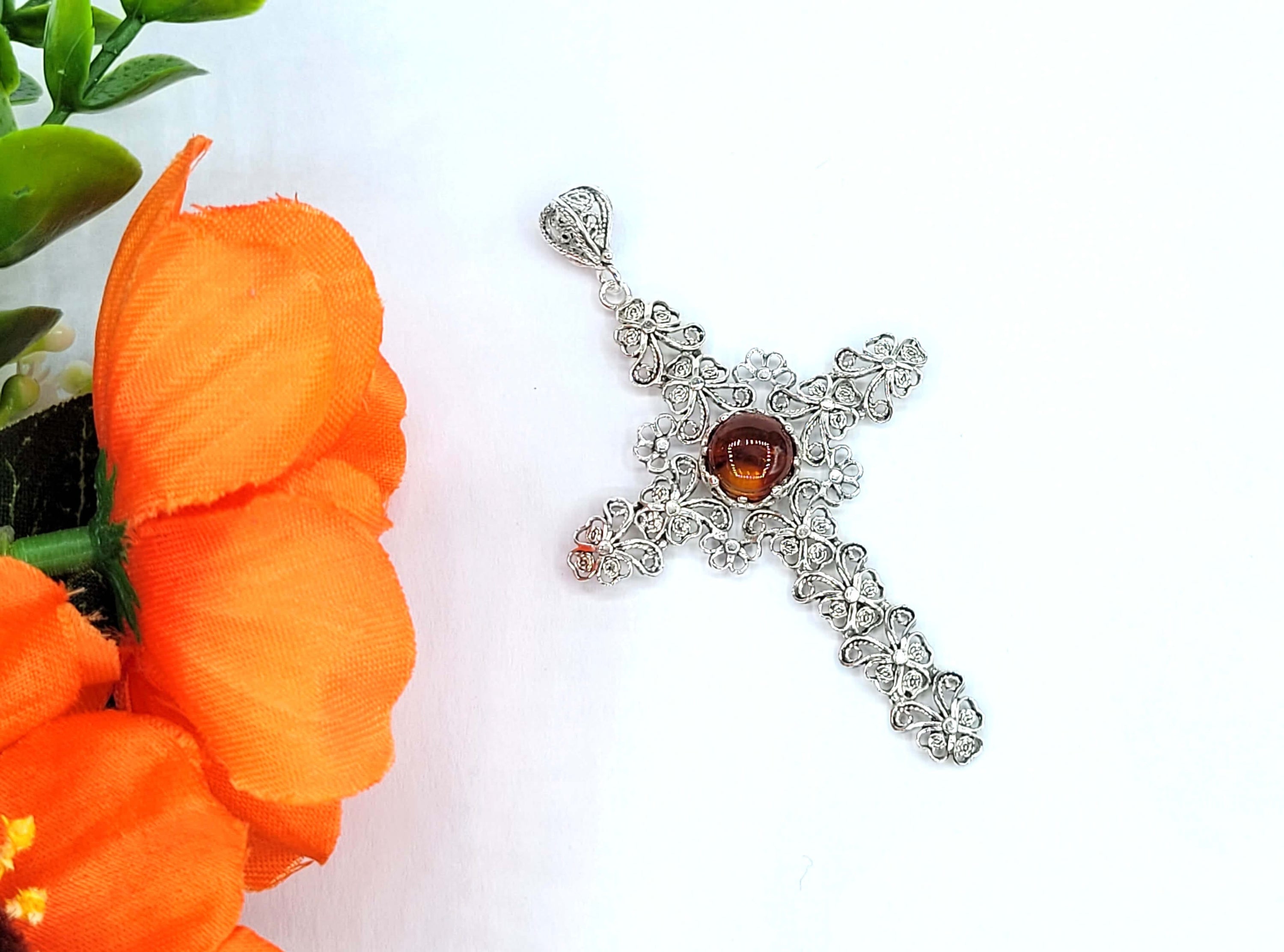 Filigree Art Amber Stone Silver Cross Design Women Pendant Necklace