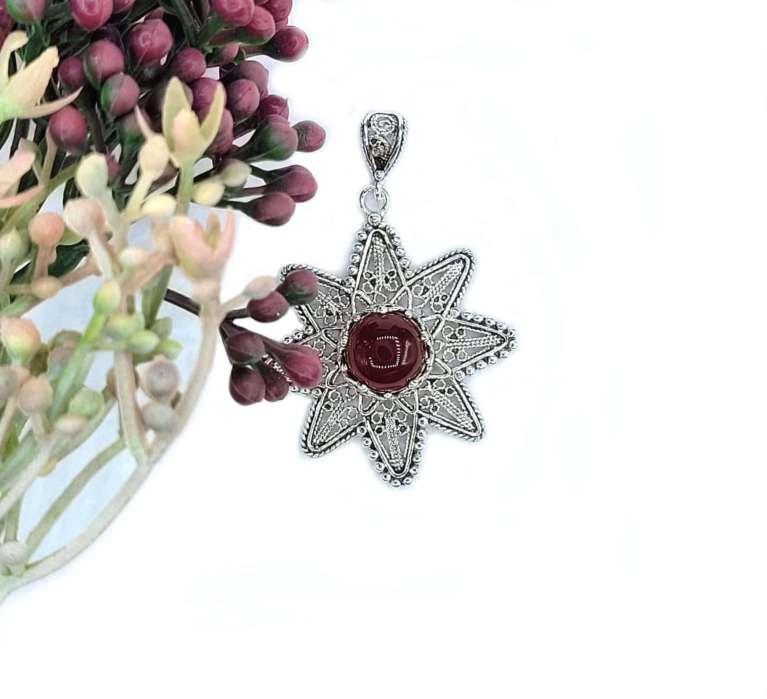 Filigree Art Carnelian Gemstone Sunflower Design Women Silver Pendant