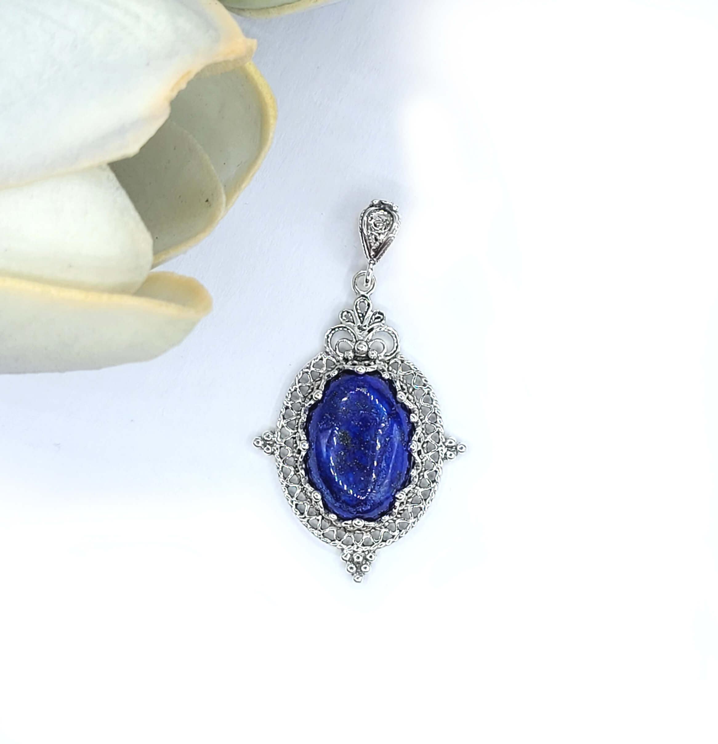 Filigree Art Lapis Lazuli Gemstone Women Silver Oval Pendant Necklace