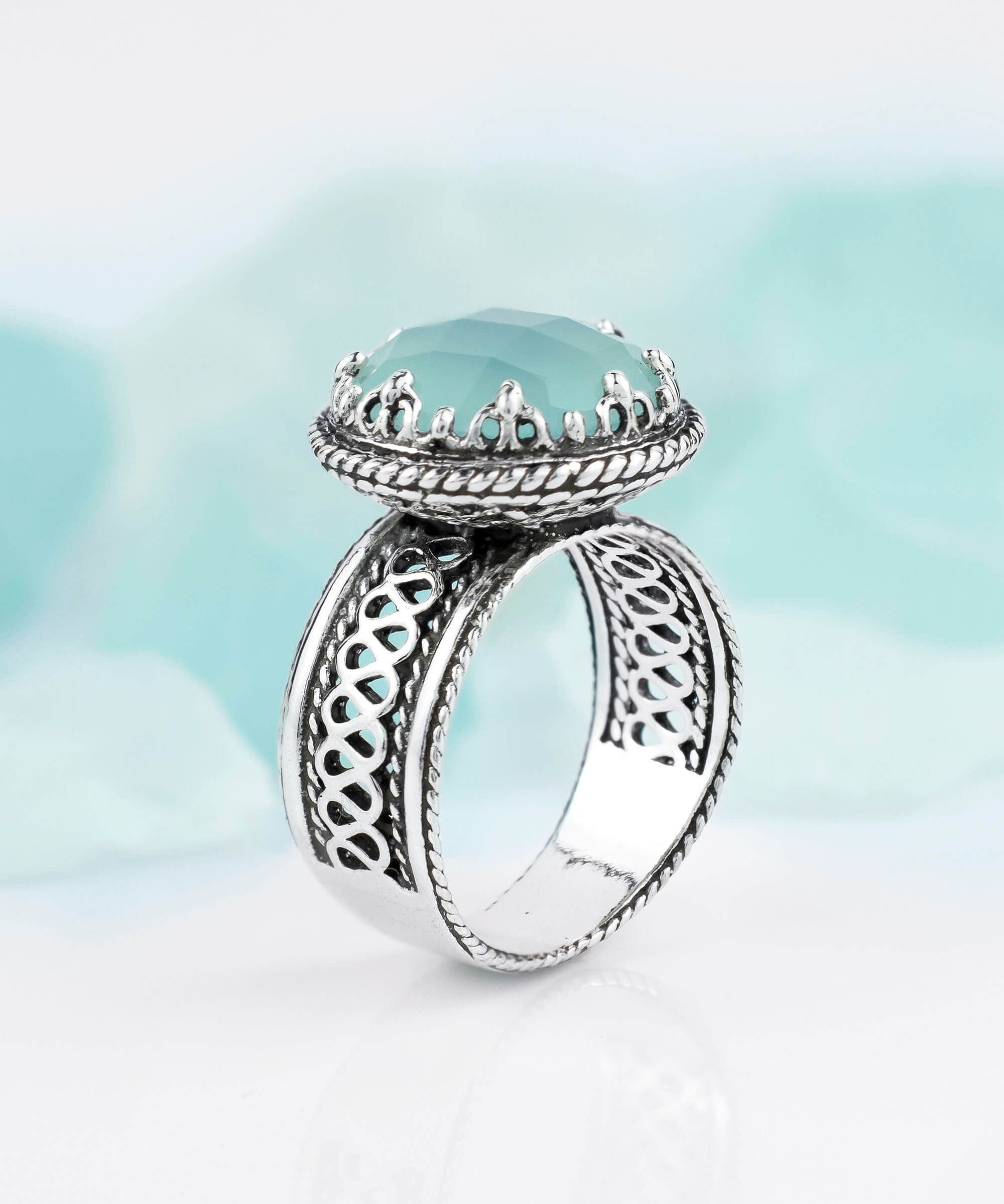 Filigree Art Aqua Chalcedony Gemstone Women Silver Cocktail Ring