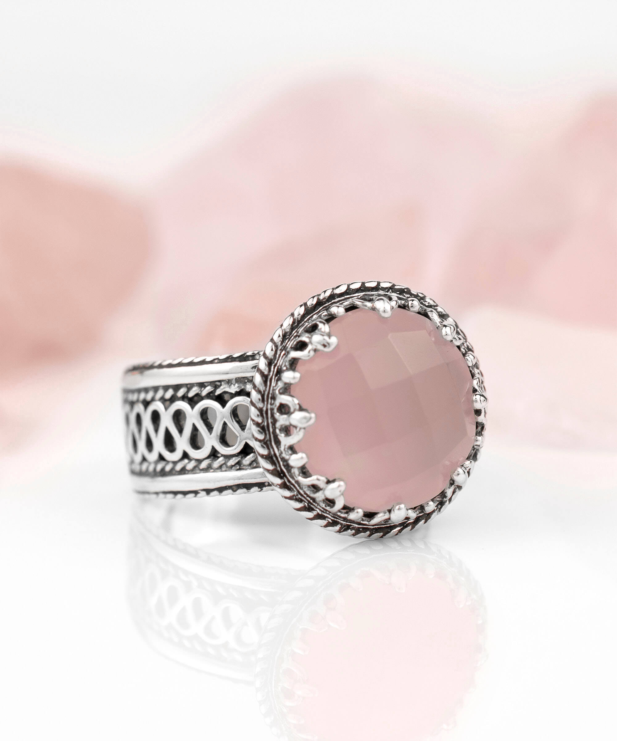 Filigree Art Pink Chalcedony Gemstone Women Silver Cocktail Ring