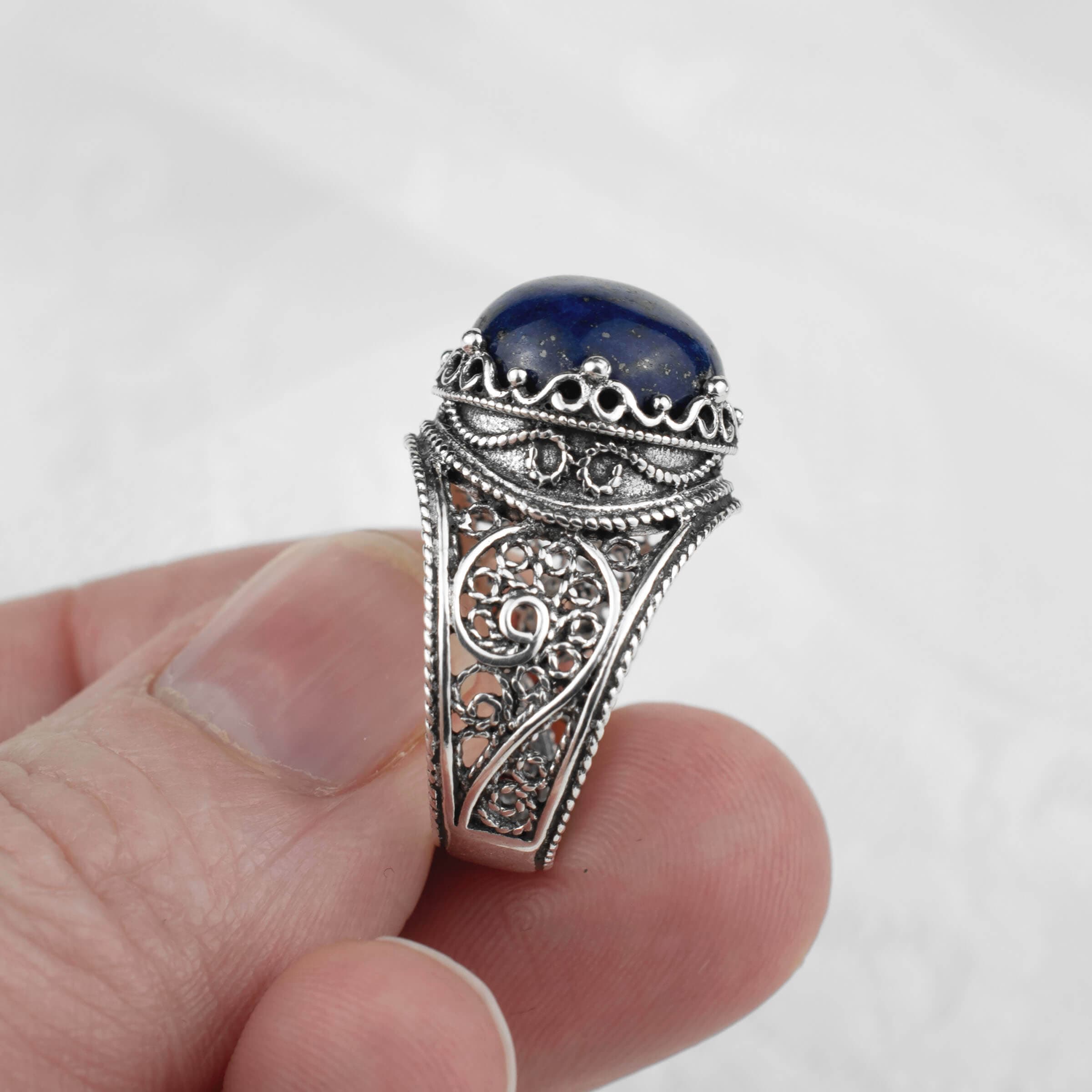 Filigree Art Lapis Lazuli Gemstone Crown Design Women Silver Cocktail