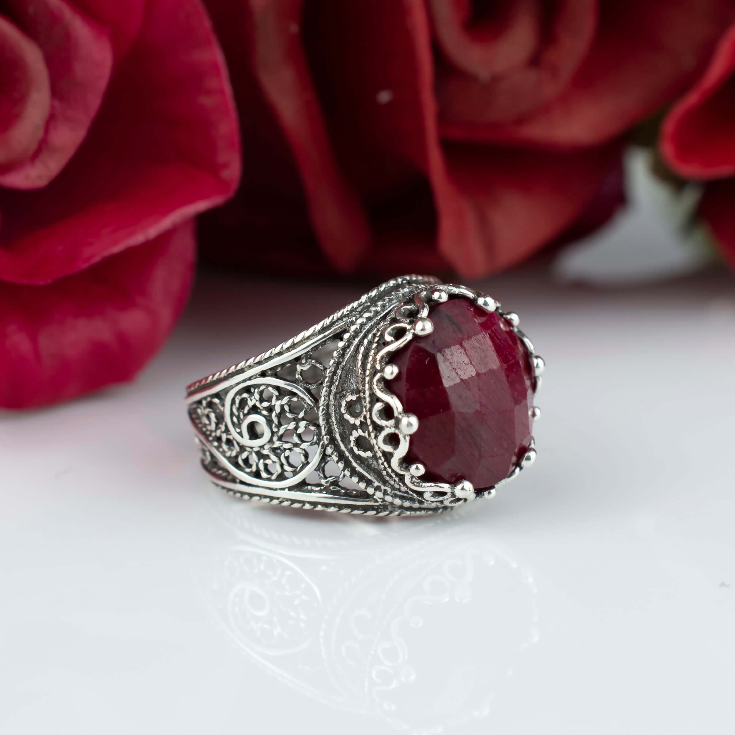 Filigree Art Ruby Corundum Gemstone Crown Design Women Silver Cocktail