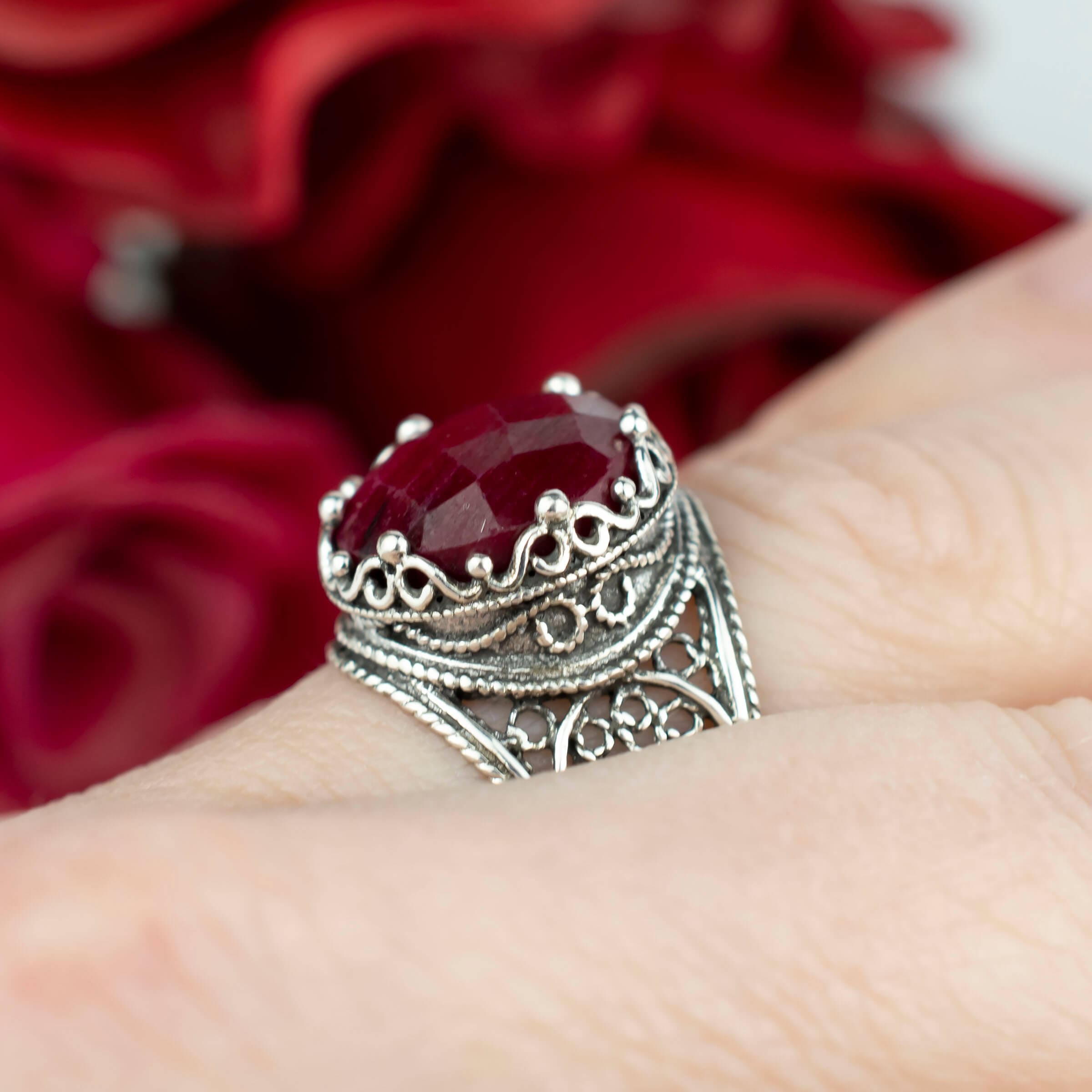 Filigree Art Ruby Corundum Gemstone Crown Design Women Silver Cocktail