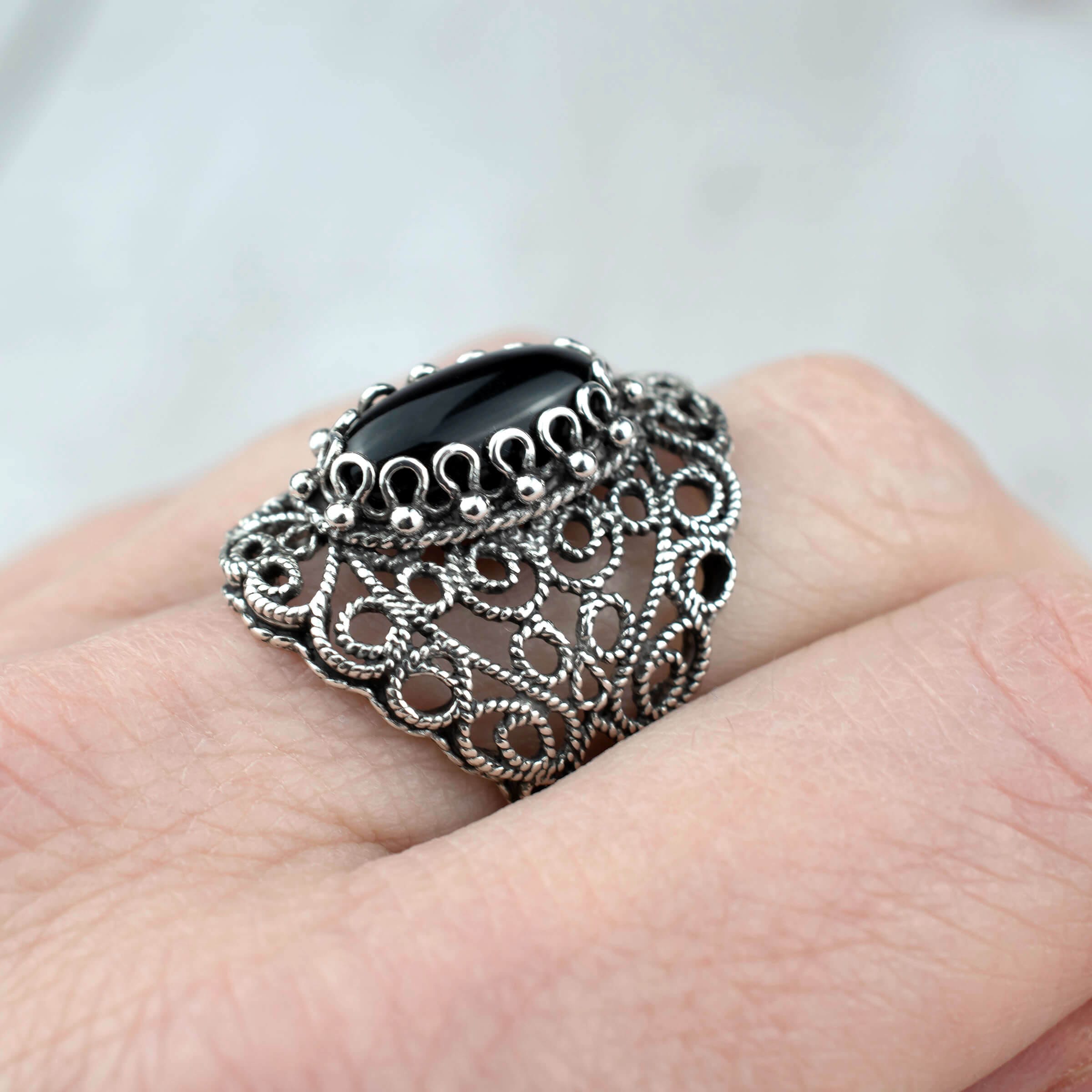 Filigree Art Black Onyx Gemstone Lace Detailed Women Silver Statement