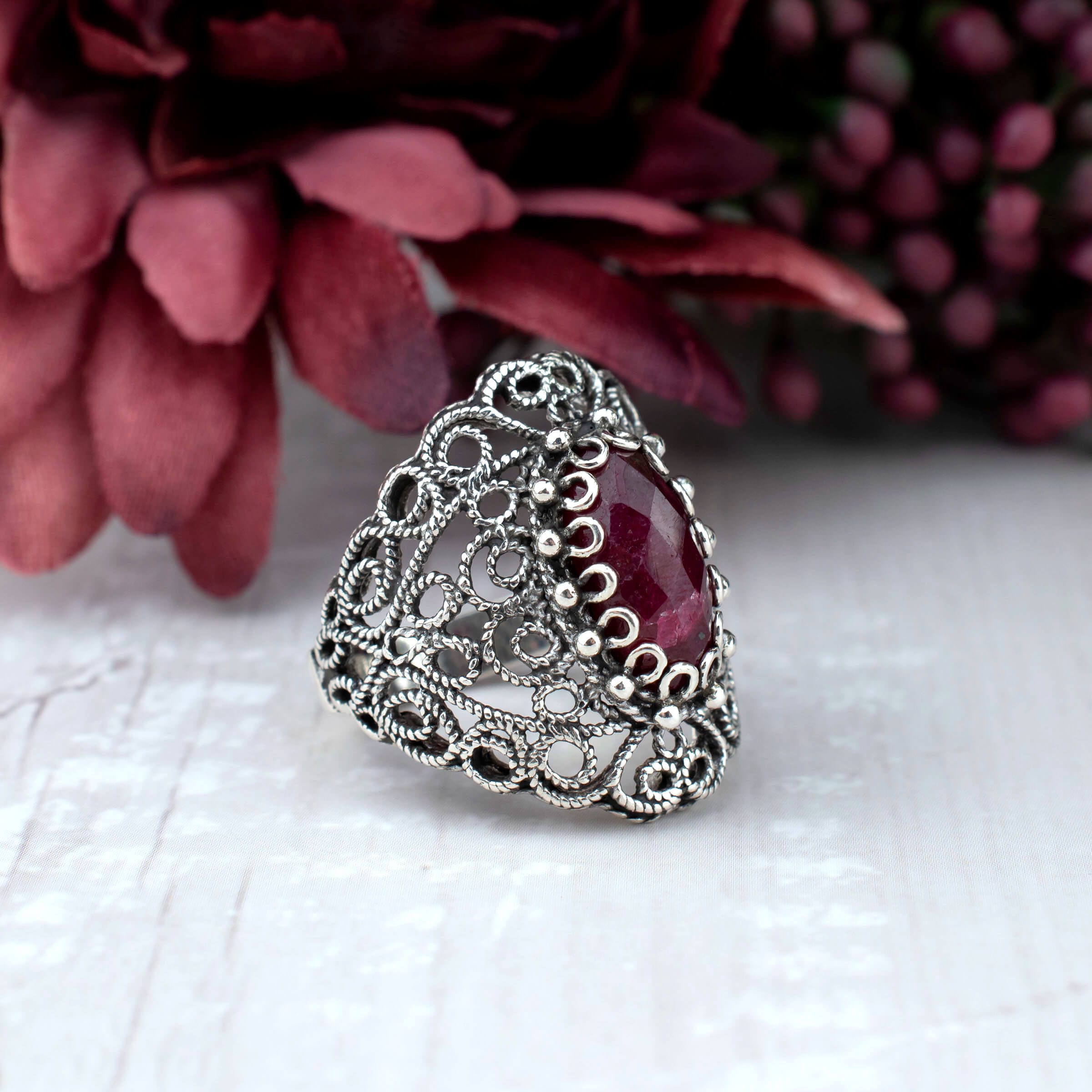 Filigree Art Ruby Corundum Gemstone Lace Women Silver Statement Ring