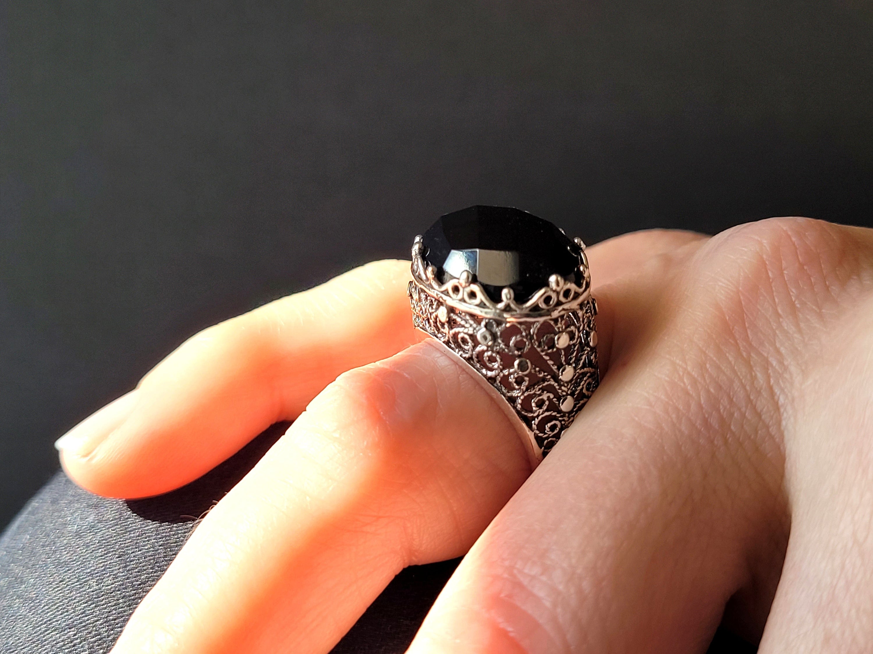 Filigree Art Black Onyx Gemstone Women Silver Dome Statement Ring