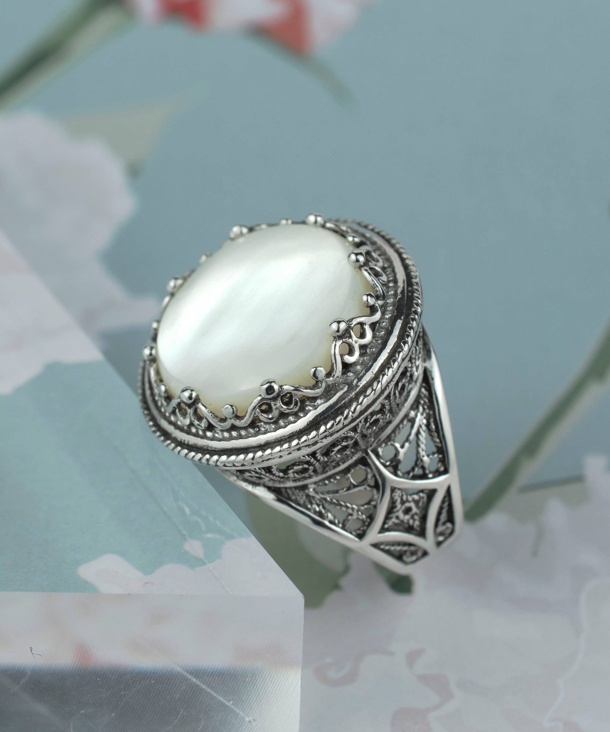 Filigree Art Mother of Pearl Gemstone Women Silver Bold Statement Ring