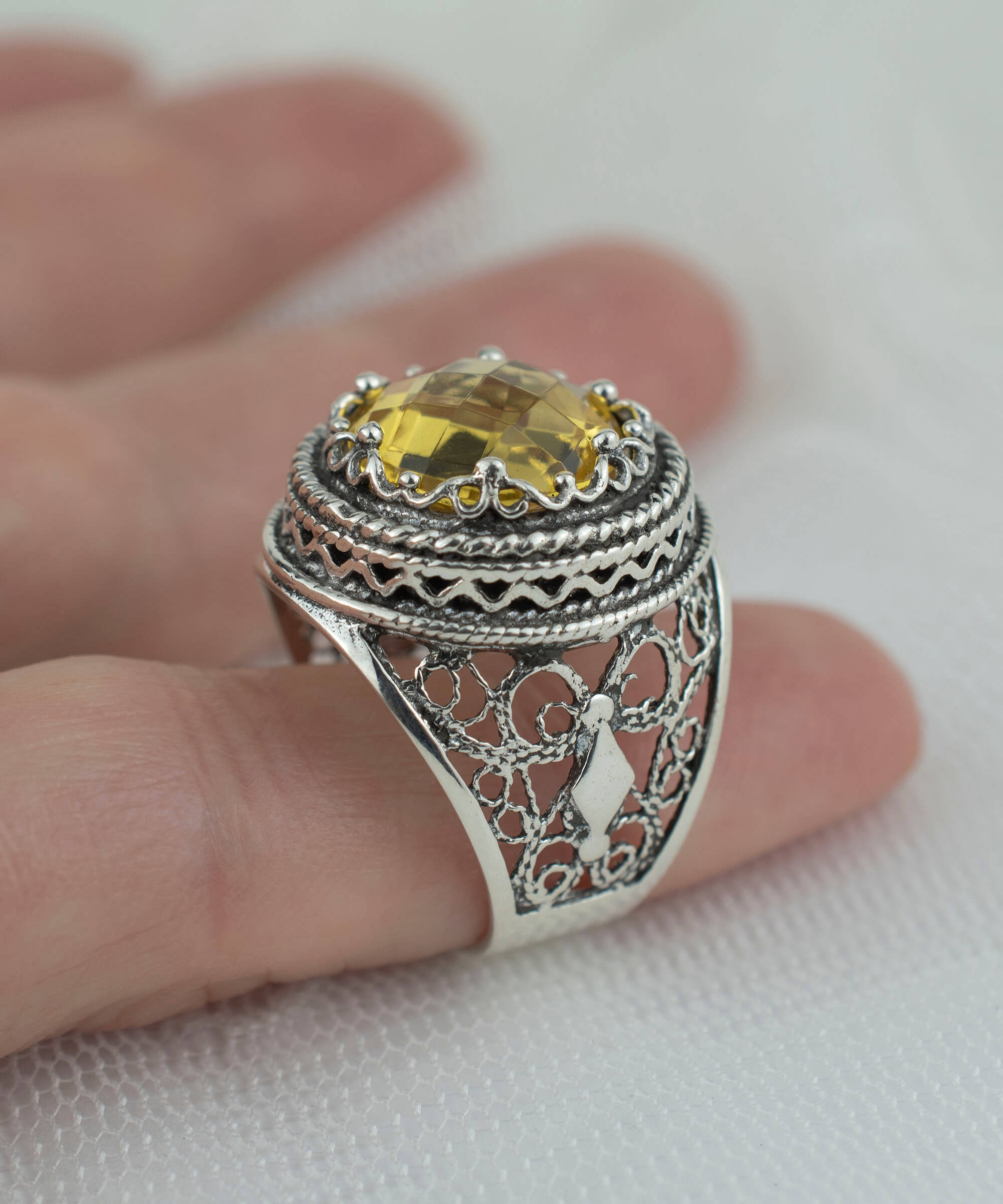 Filigree Art Citrine Gemstone Women Silver Bold Ring