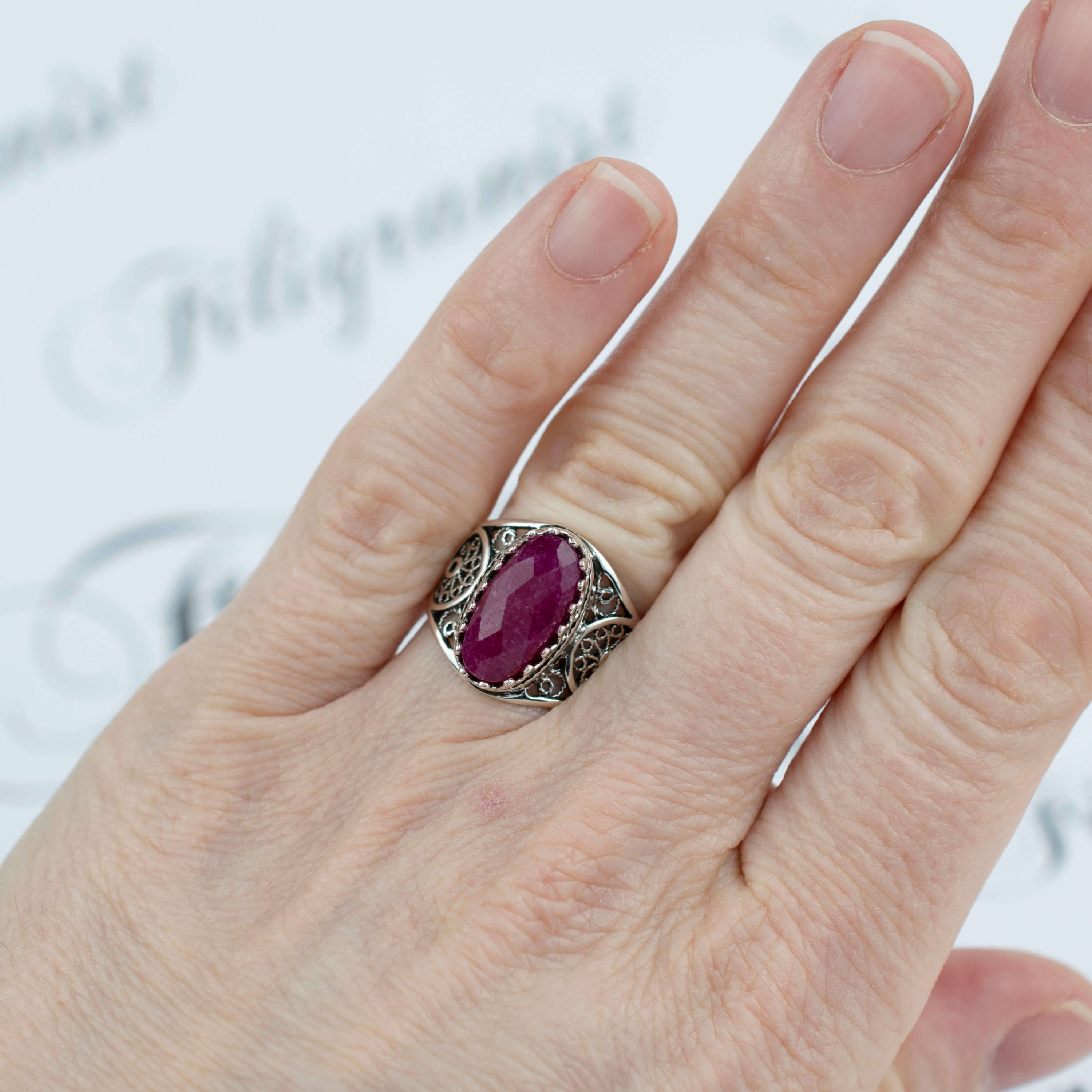 Filigree Art Ruby Corundum Gemstone Women Oval Silver Cocktail Ring