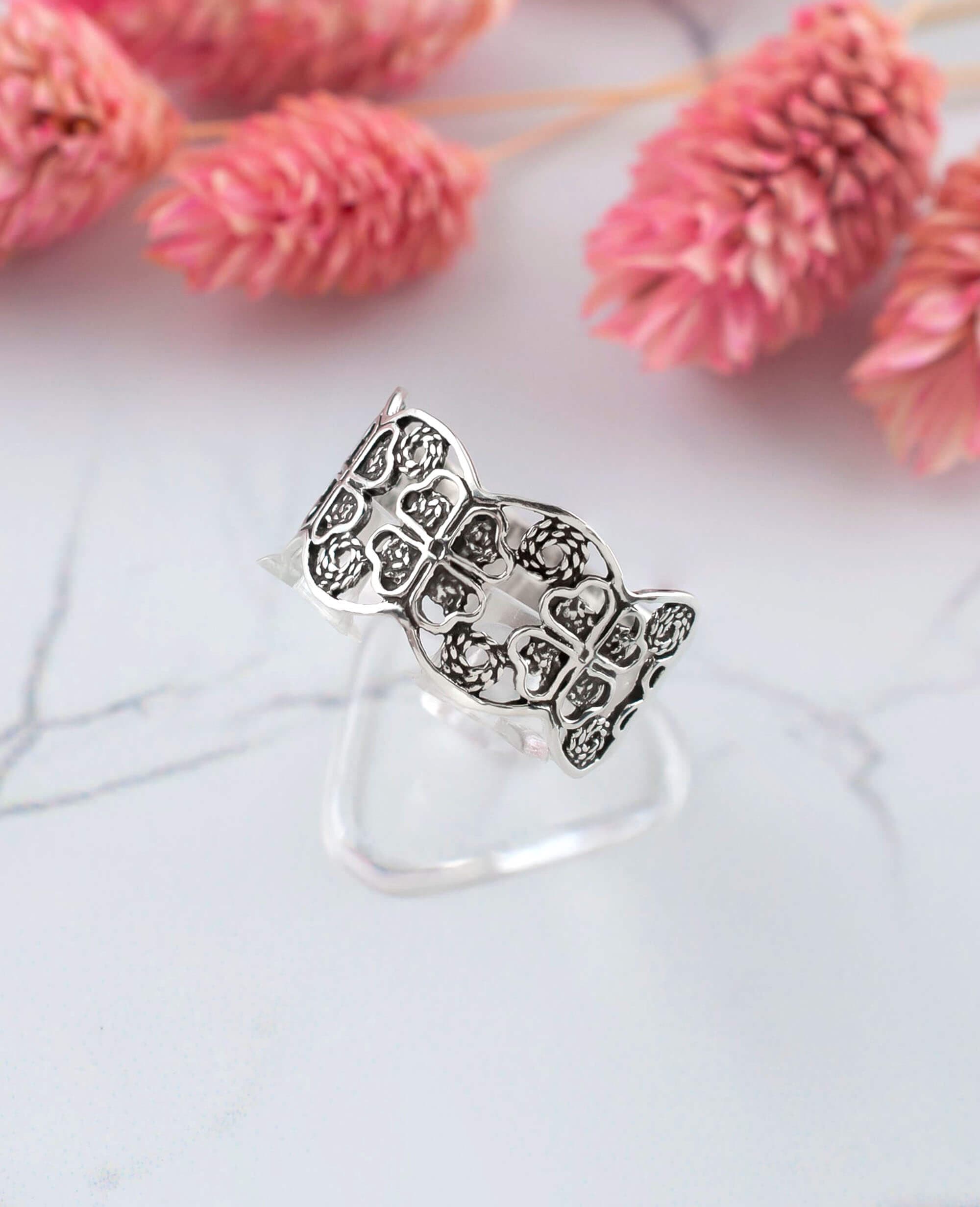 Filigree Art Women Silver Band Ring