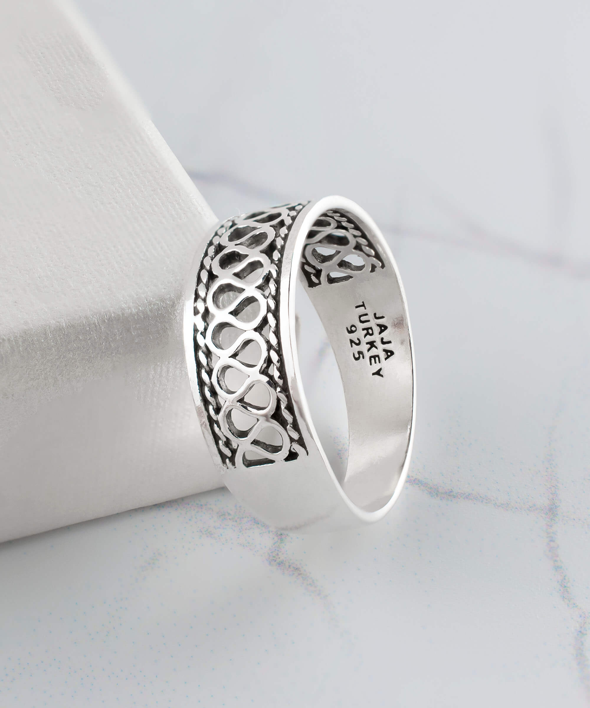 Filigree Art Women Silver Band Ring