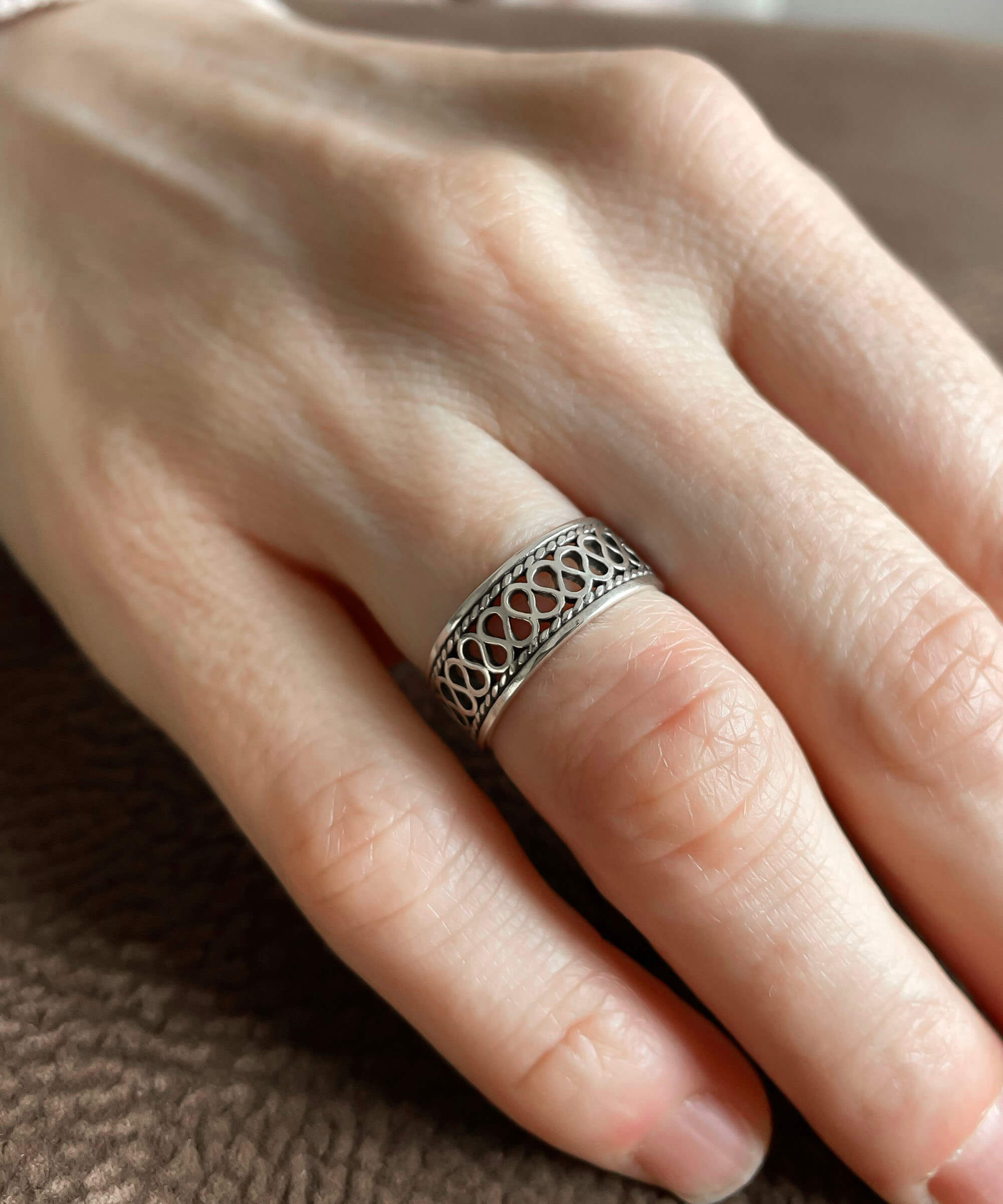 Filigree Art Women Silver Band Ring