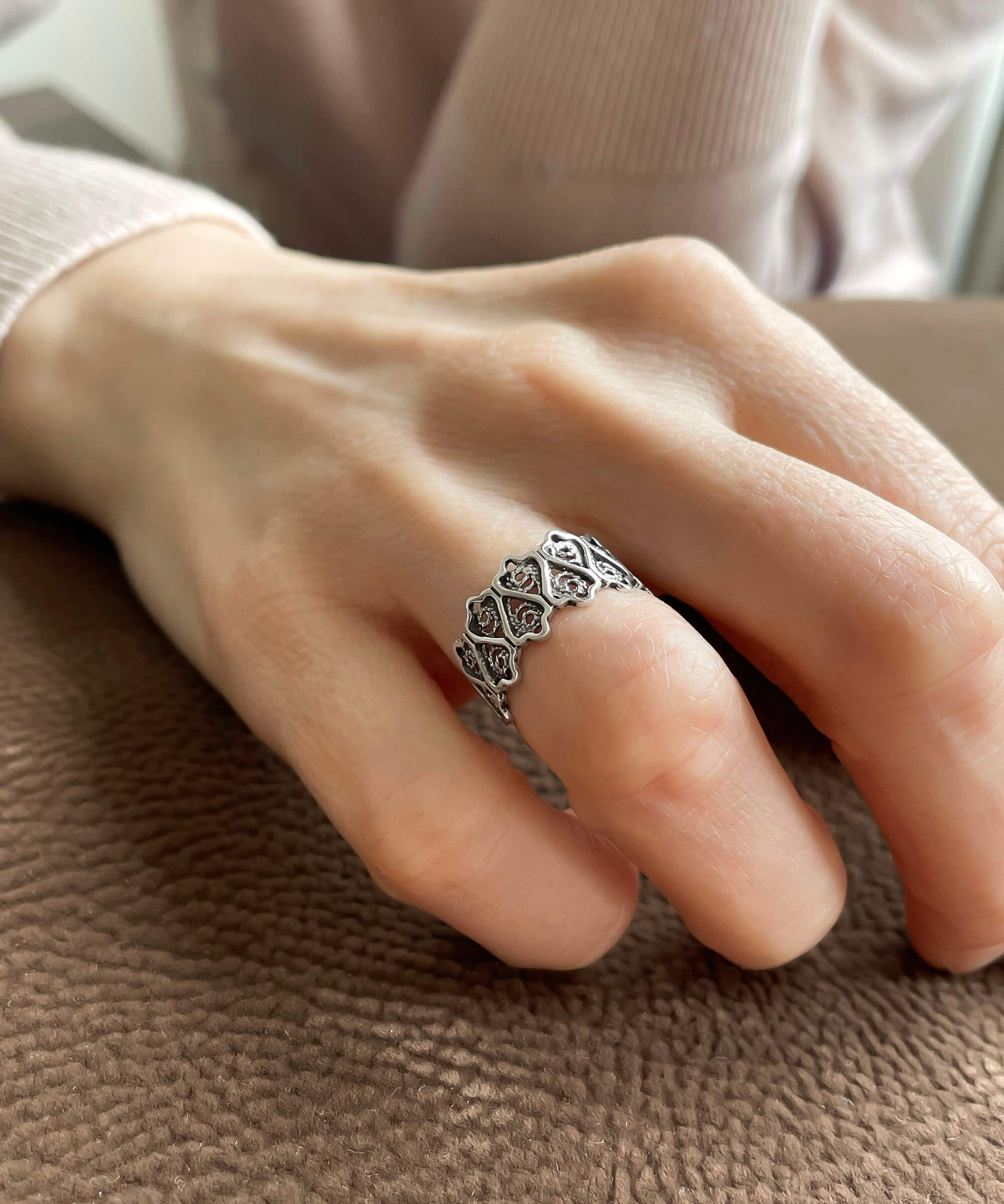 Filigree Art Women Silver Band Ring