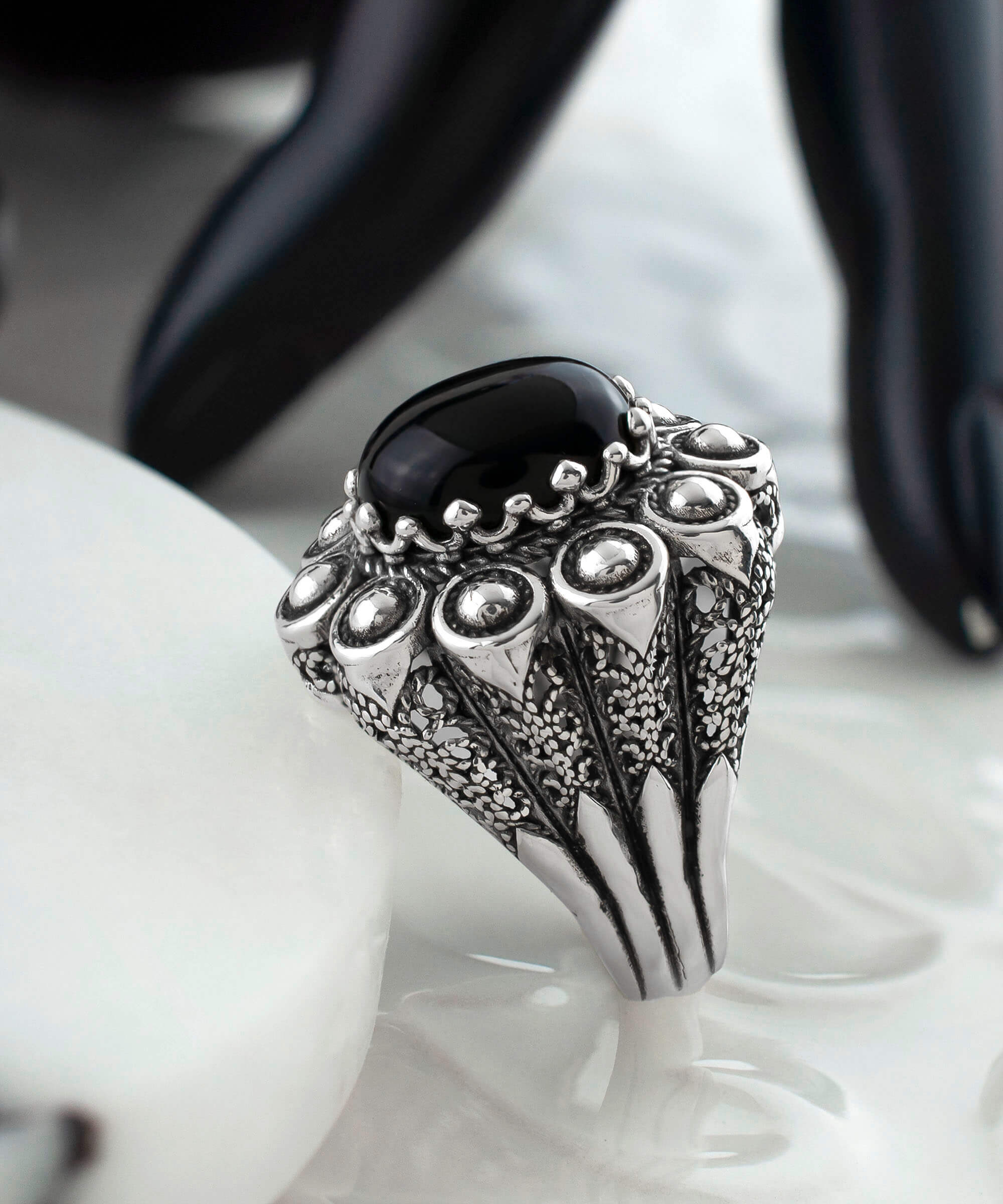 Filigree Art Black Onyx Gemstone Women Statement Dome Ring